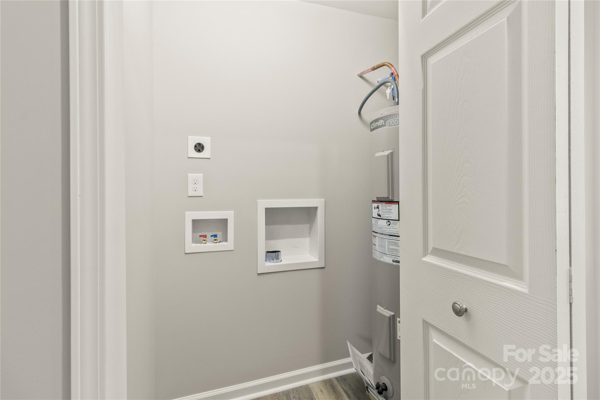 109 W Poplar Street Property Photo 33