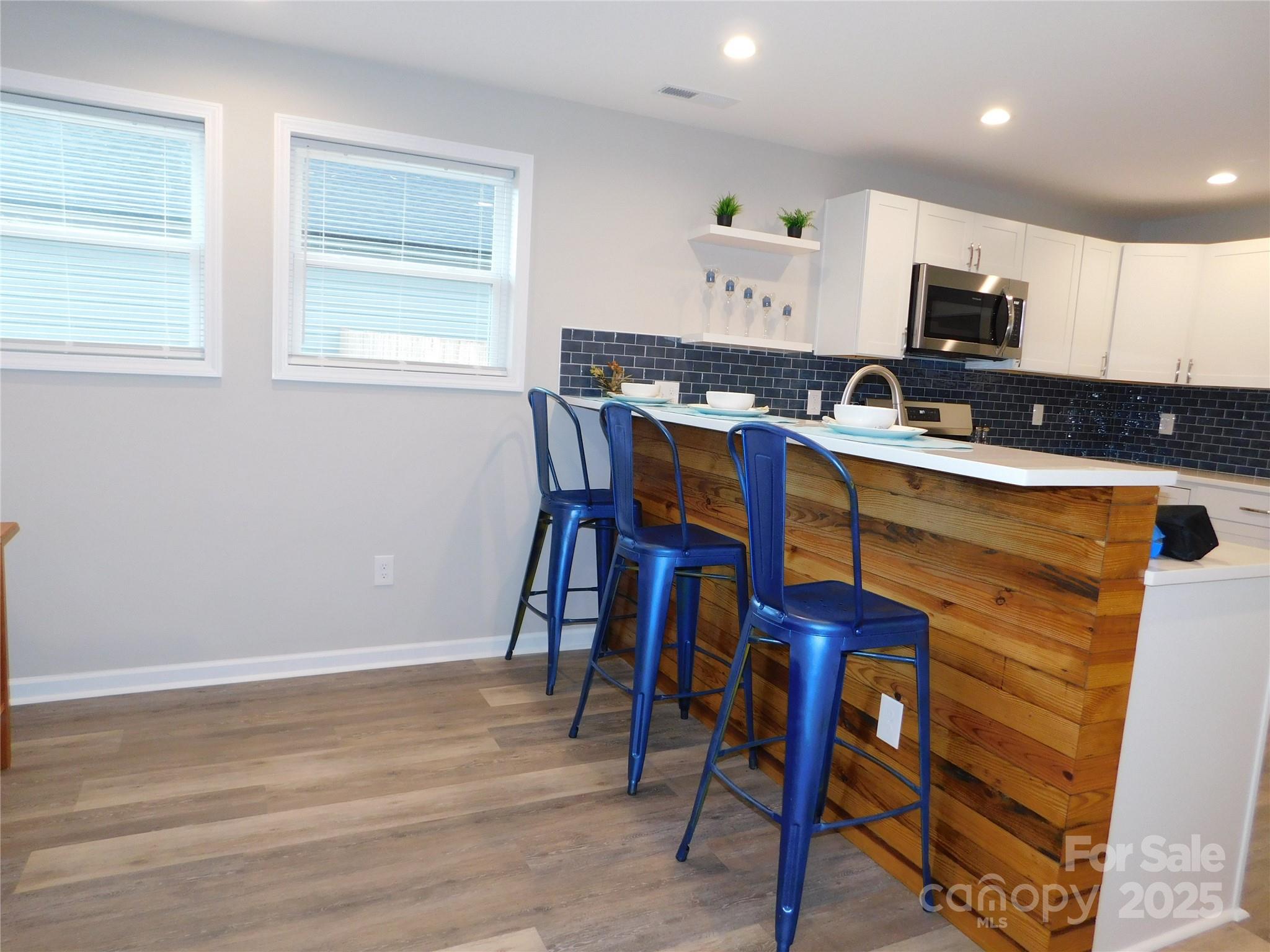 109 W Poplar Street Property Photo 41