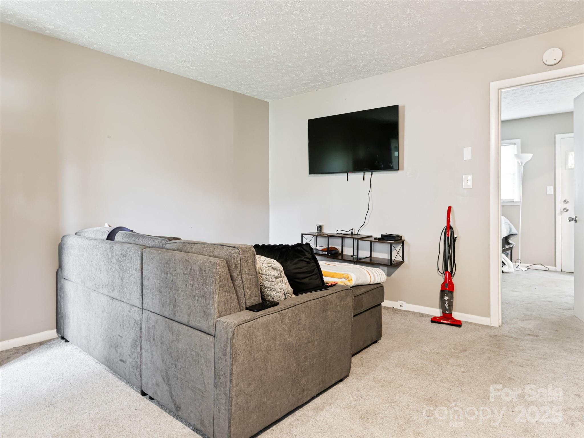 621 A,b,c & 623 Price Road Property Photo 4