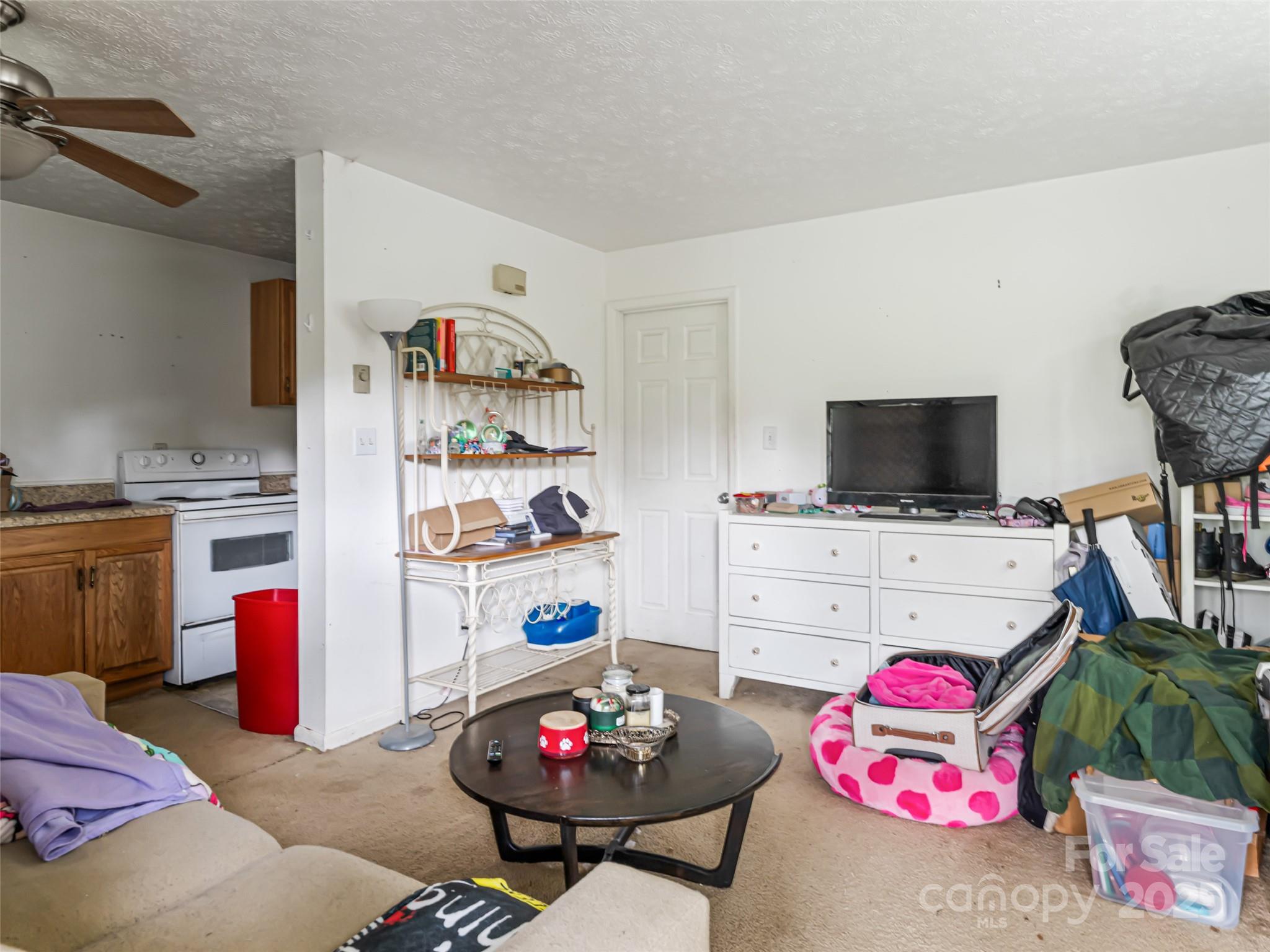 621 A,b,c & 623 Price Road Property Photo 9