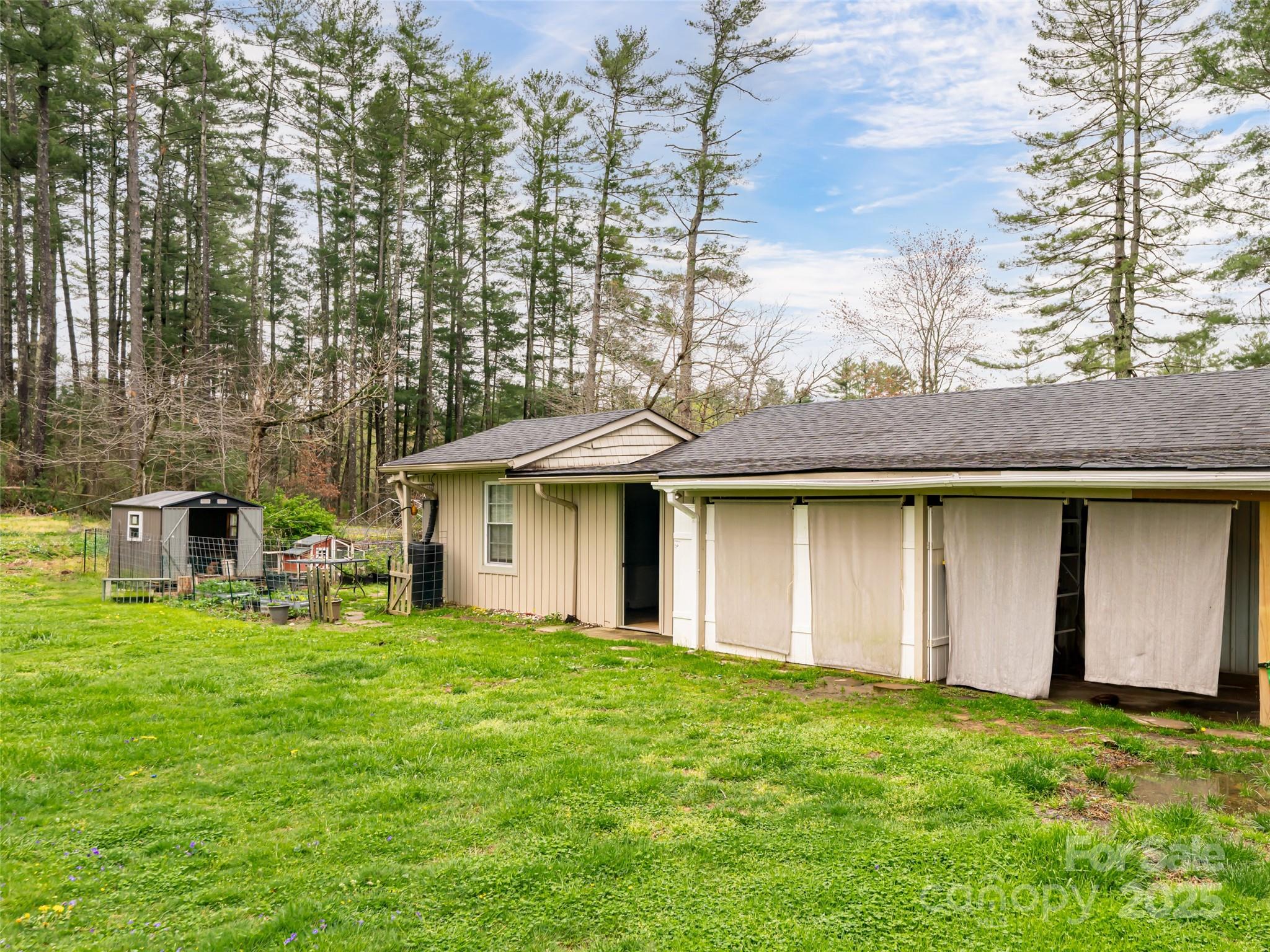 621 A,b,c & 623 Price Road Property Photo 21