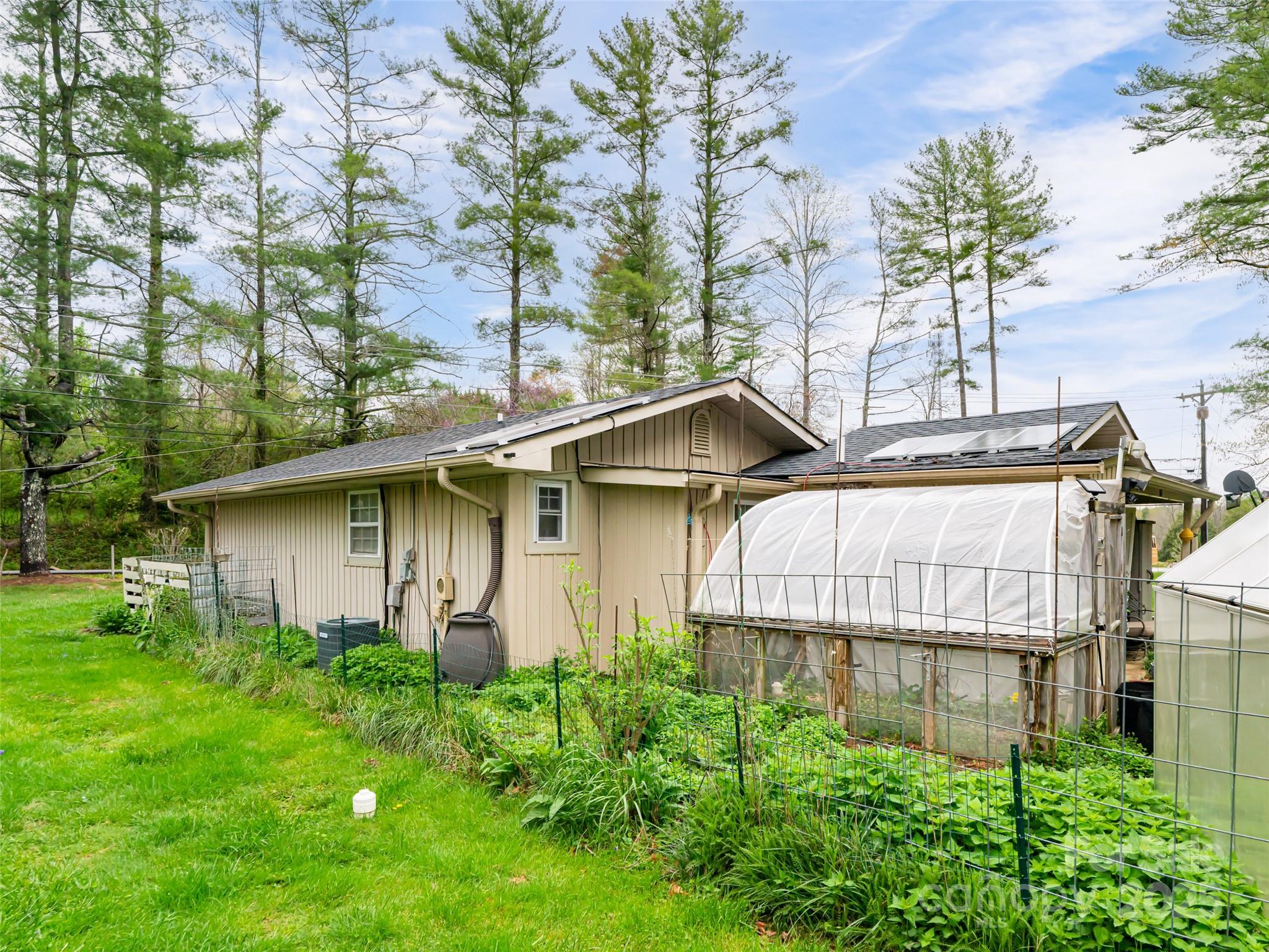 621 A,b,c & 623 Price Road Property Photo 23