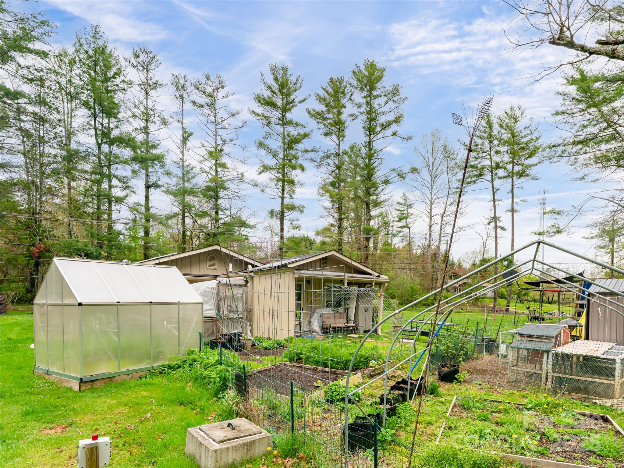 621 A,b,c & 623 Price Road Property Photo 24