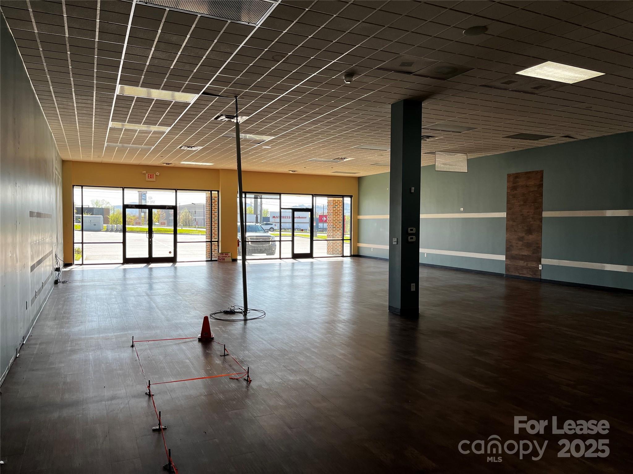 420-422 Airport Road Property Photo 2