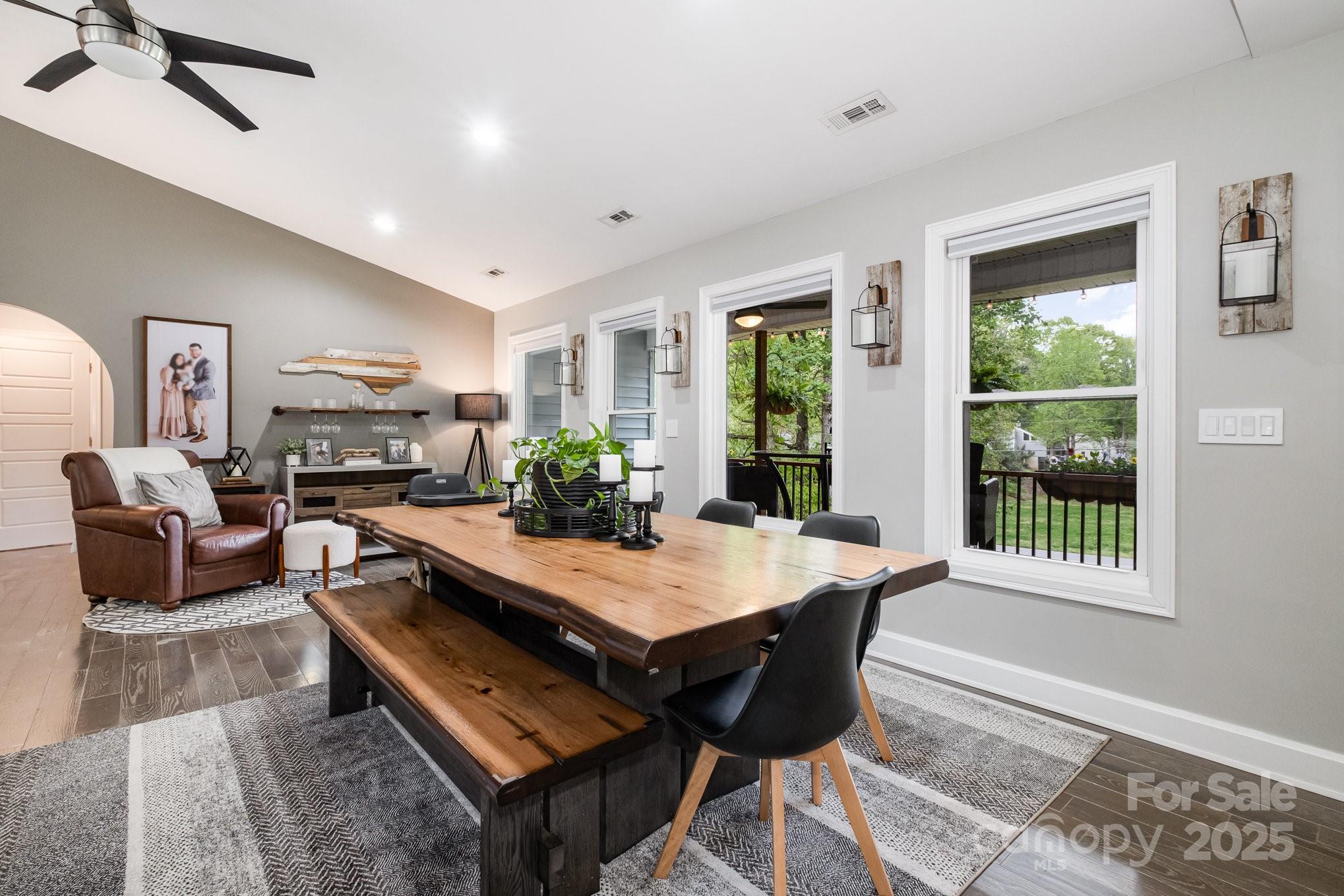 4517 Lake Shore Road Property Photo 14