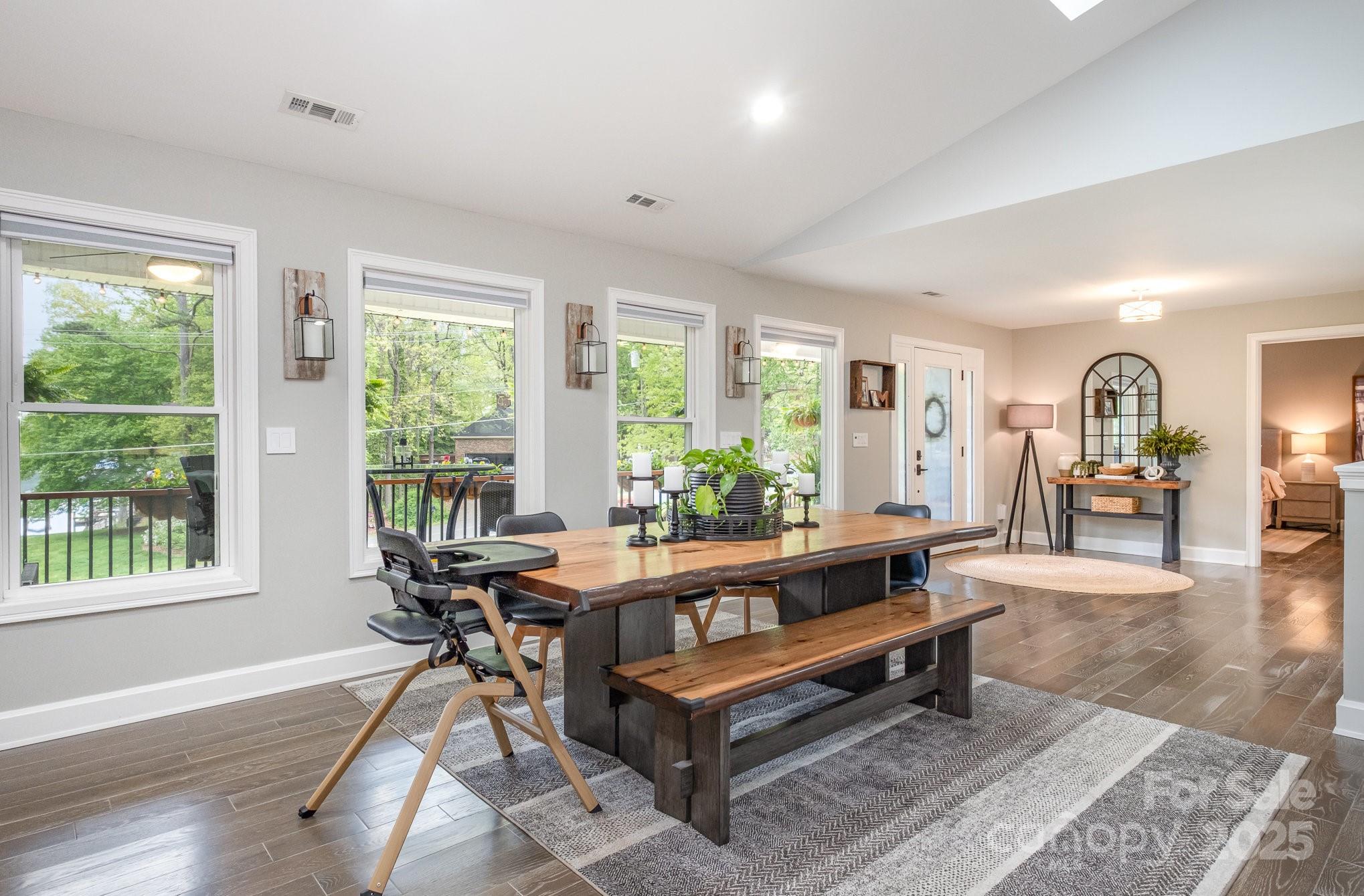 4517 Lake Shore Road Property Photo 16