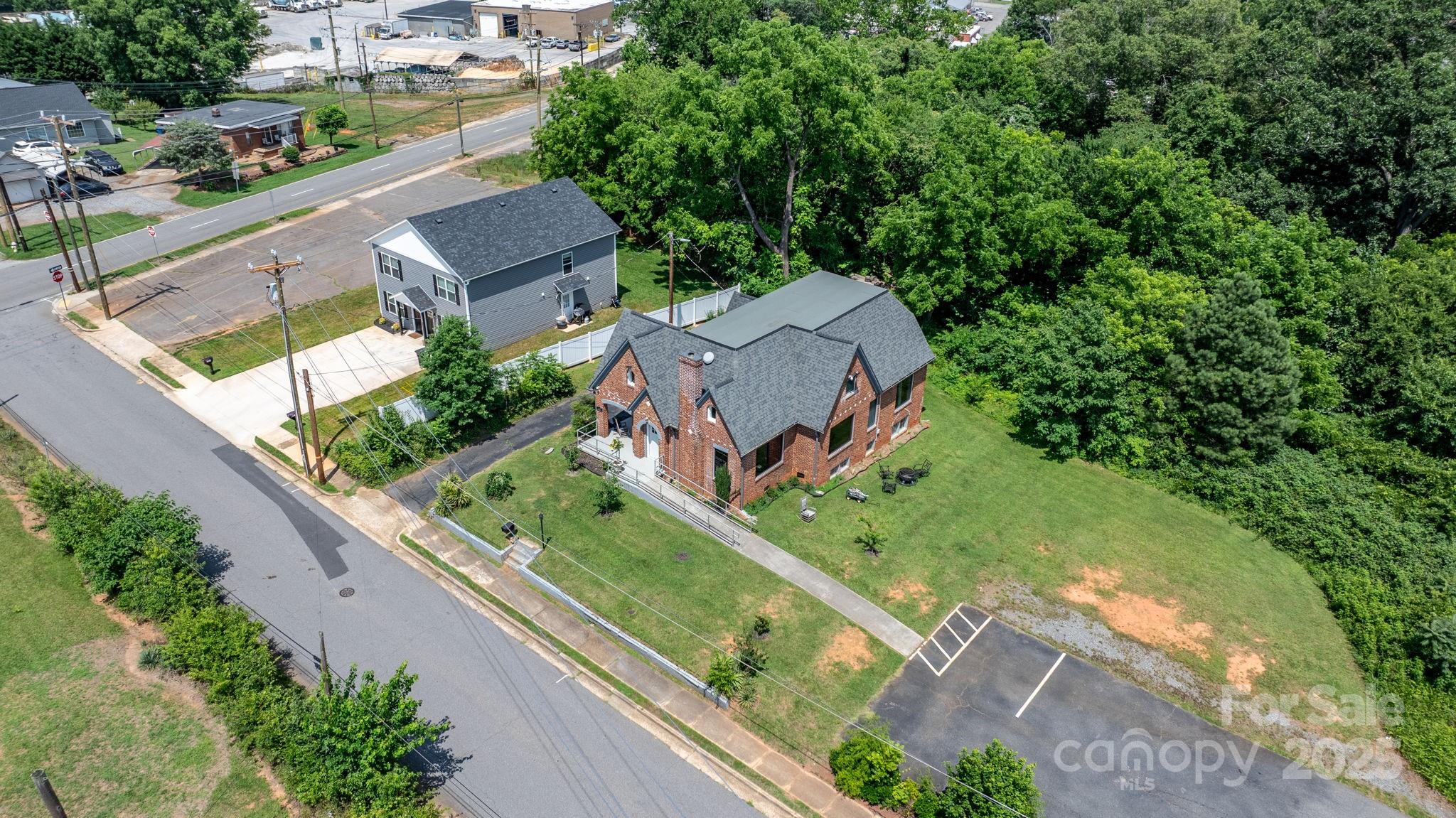 115 12th Street Property Photo