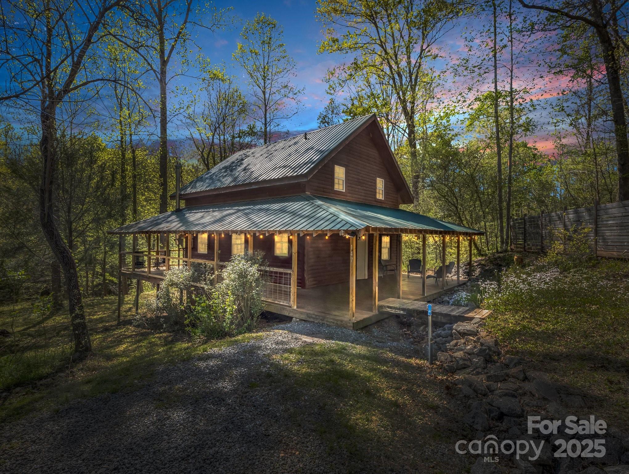 147 Cove Hollow Property Photo