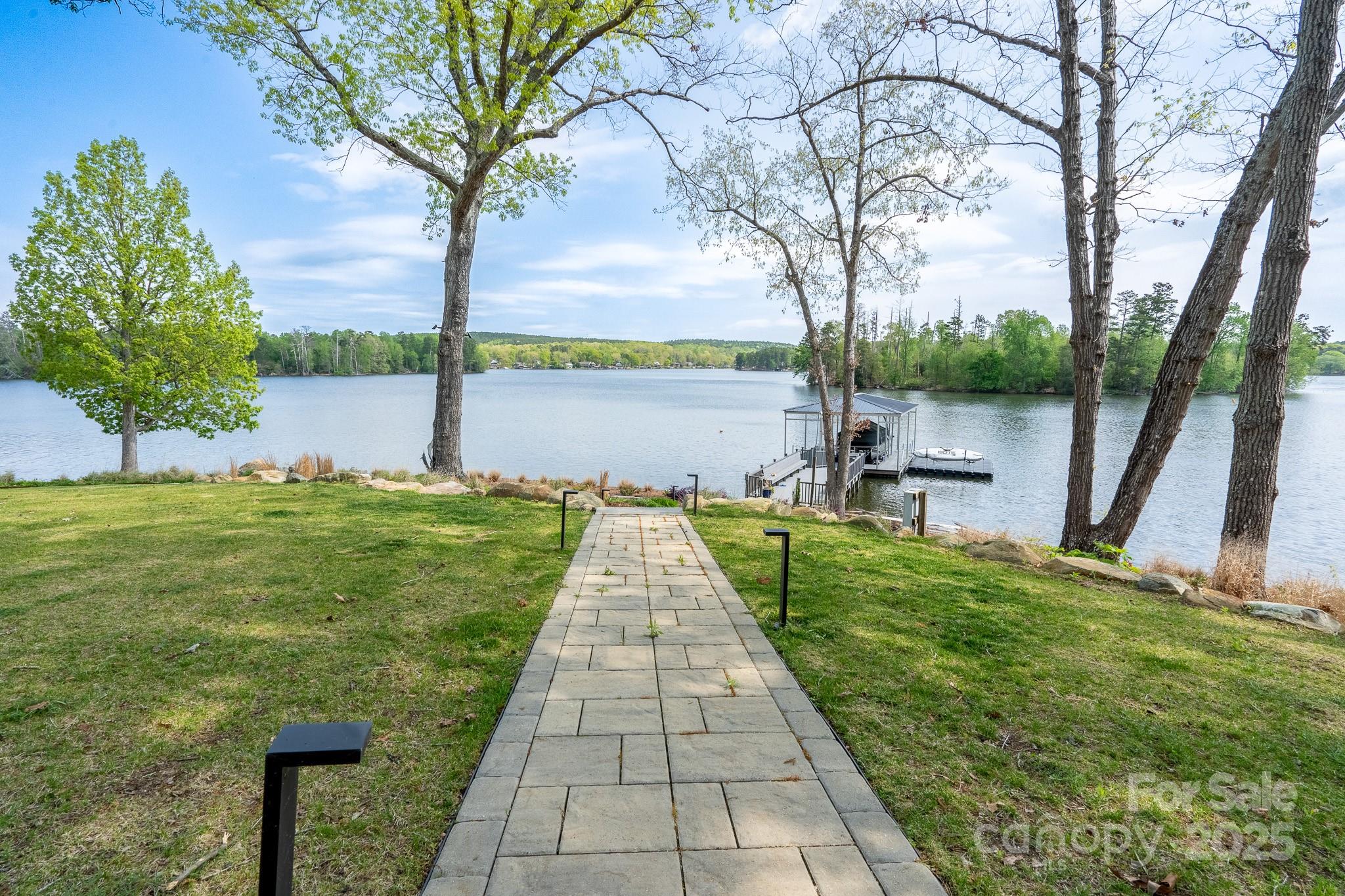302 Patterson's Bridge None Property Photo
