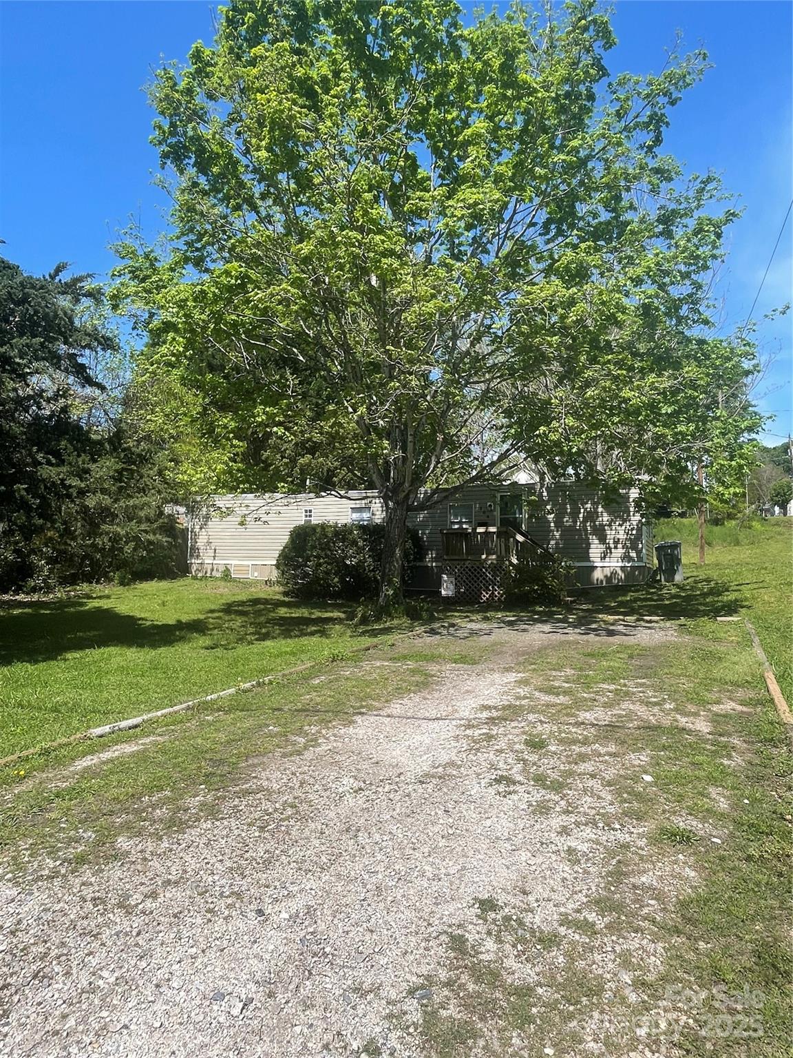 104 Poplar Street Property Photo