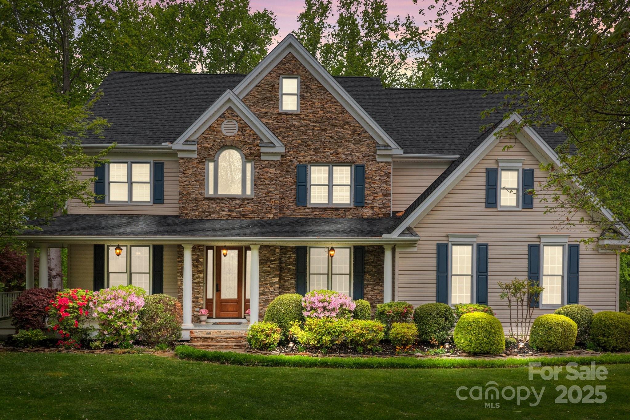 263 Fernbrook Drive Property Photo