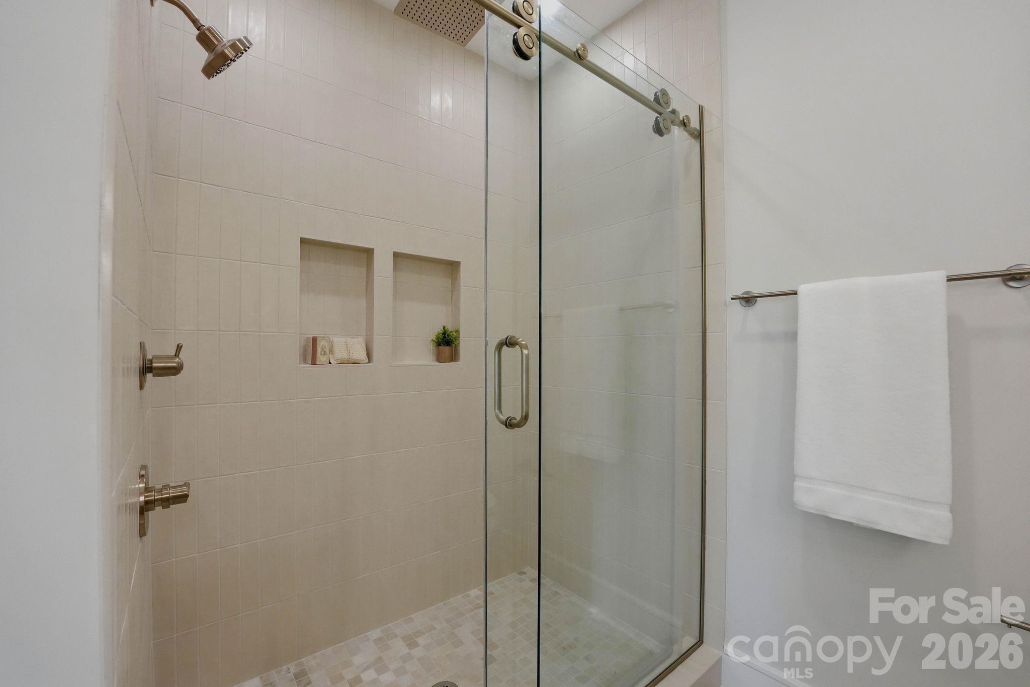 604 E 16th Street Property Photo 35