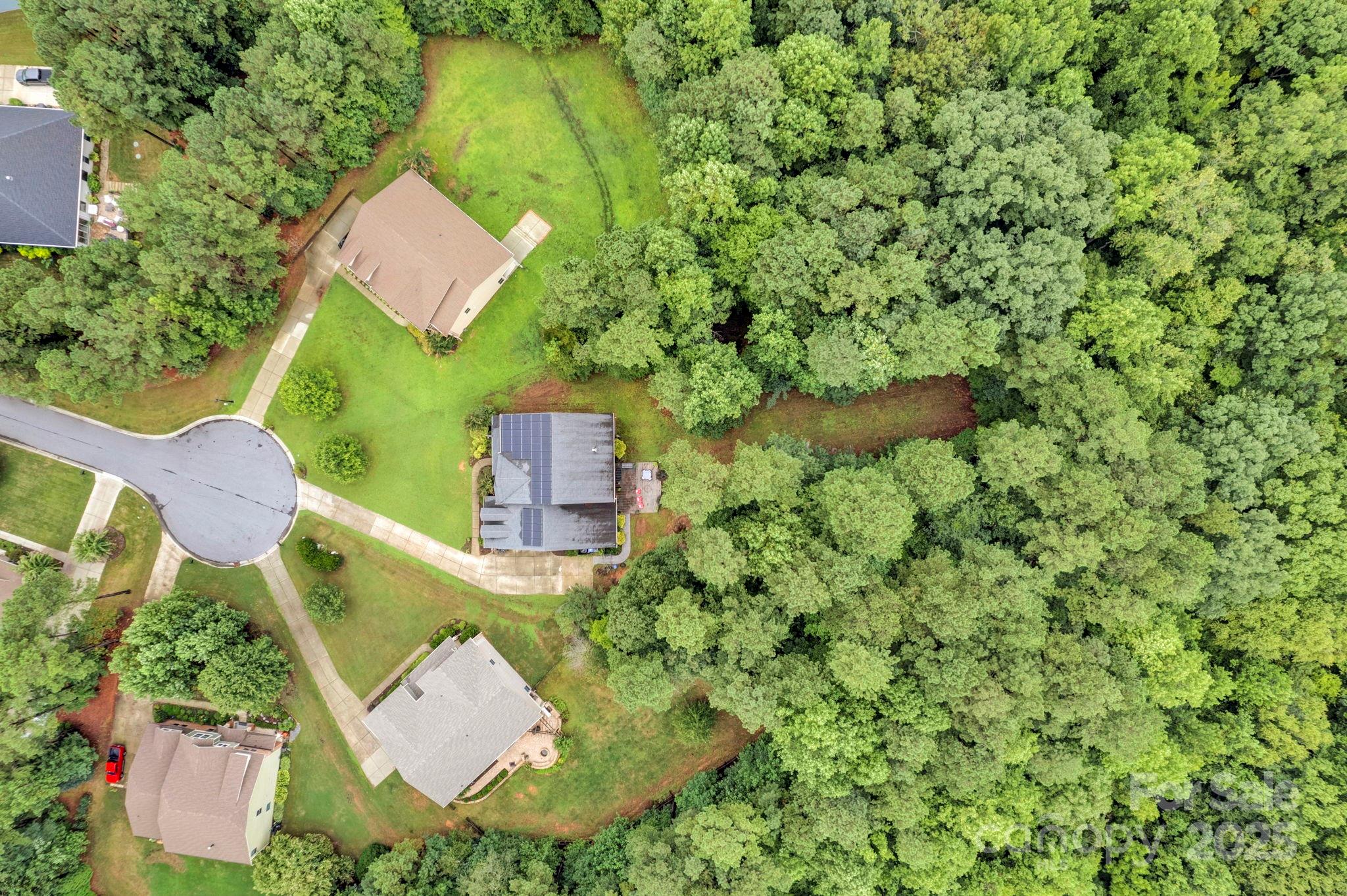 111 St Sophia Court Property Photo 3