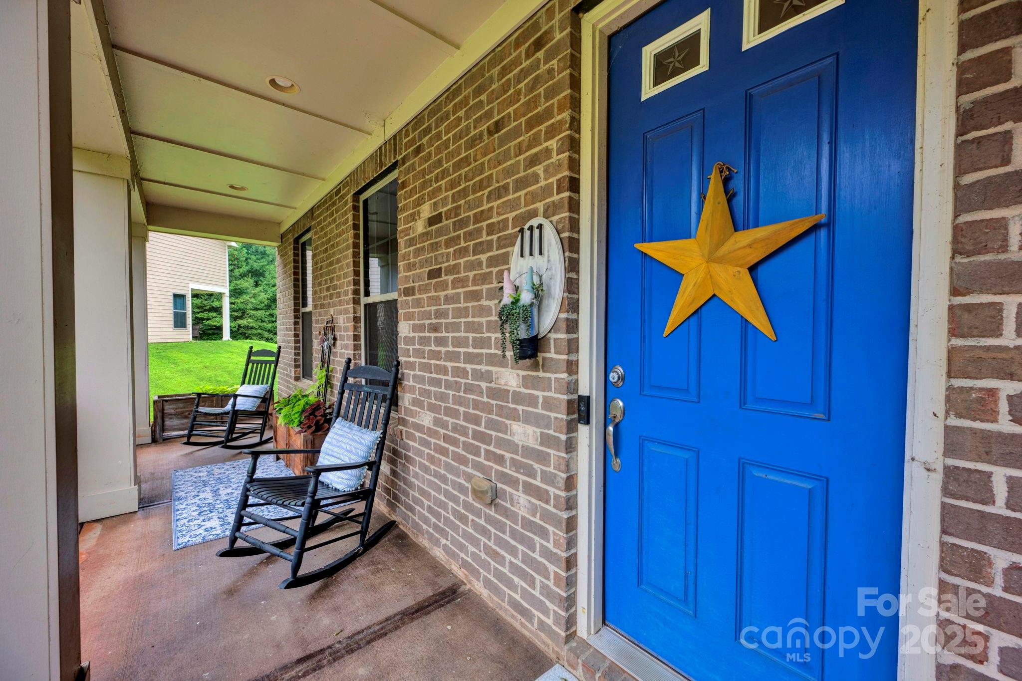 111 St Sophia Court Property Photo 4