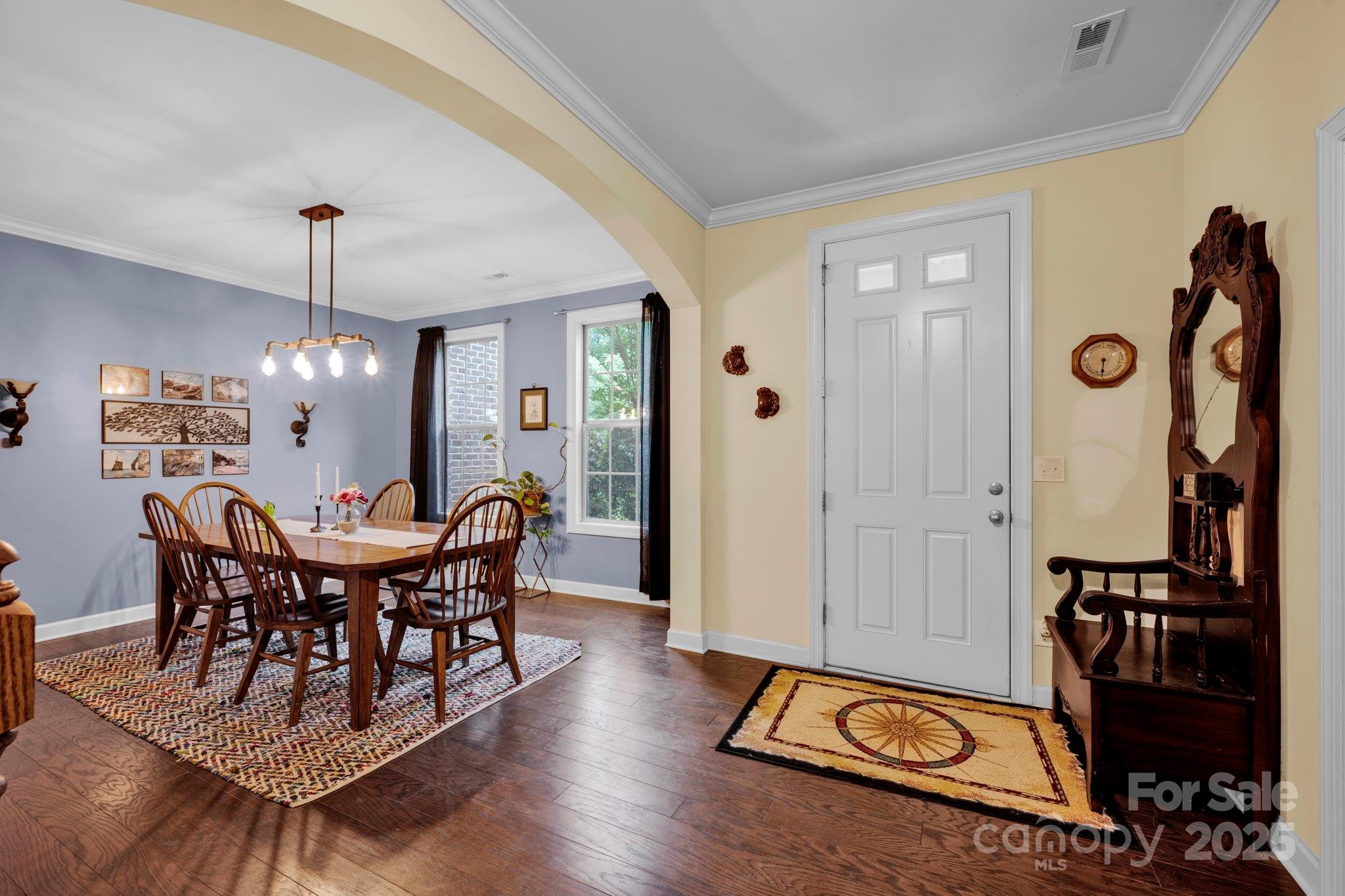 111 St Sophia Court Property Photo 5