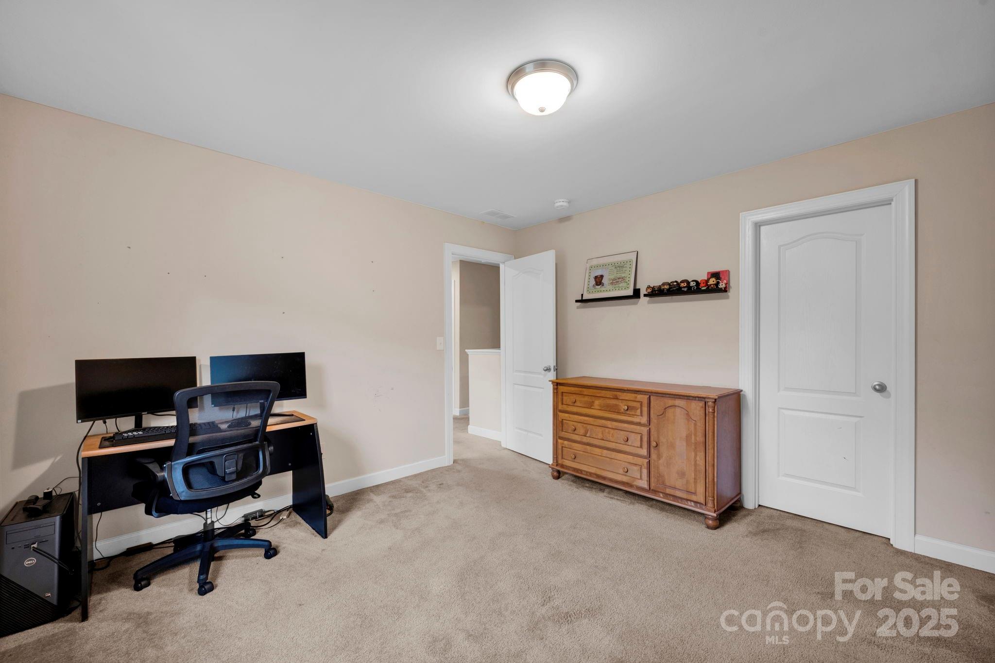 111 St Sophia Court Property Photo 32