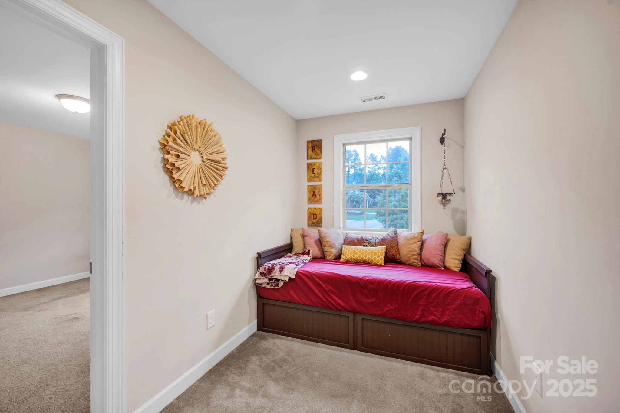 111 St Sophia Court Property Photo 33