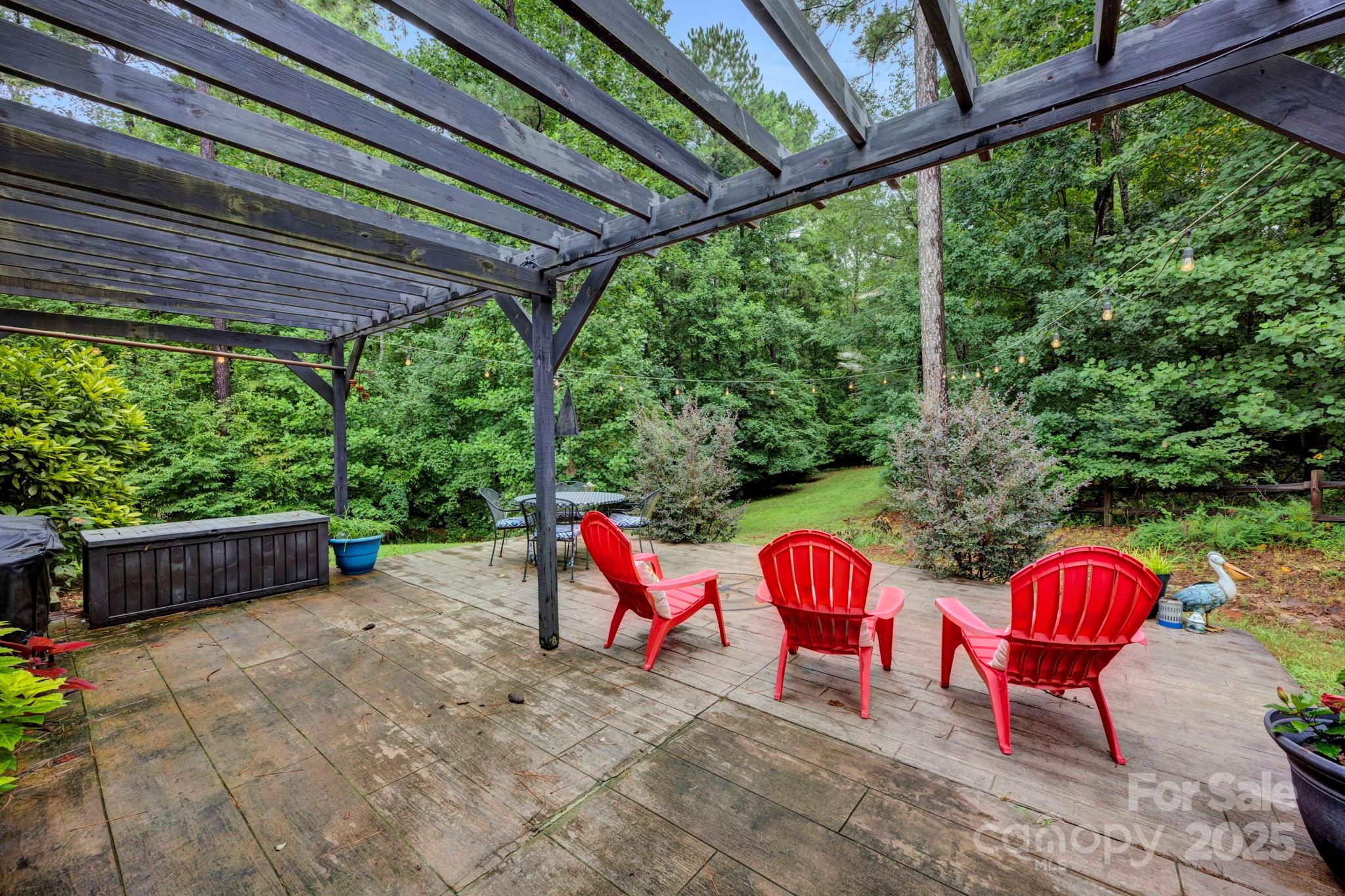 111 St Sophia Court Property Photo 34