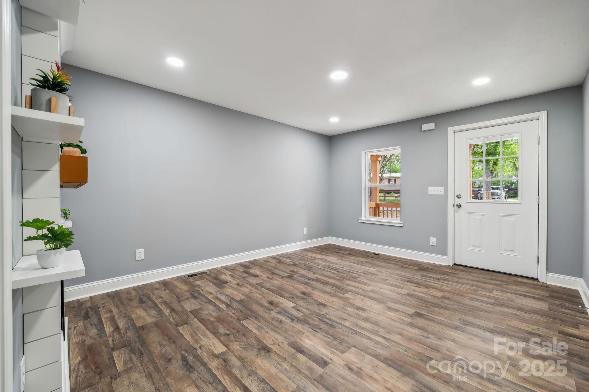 606 & 608 Hampton Road Property Photo 5