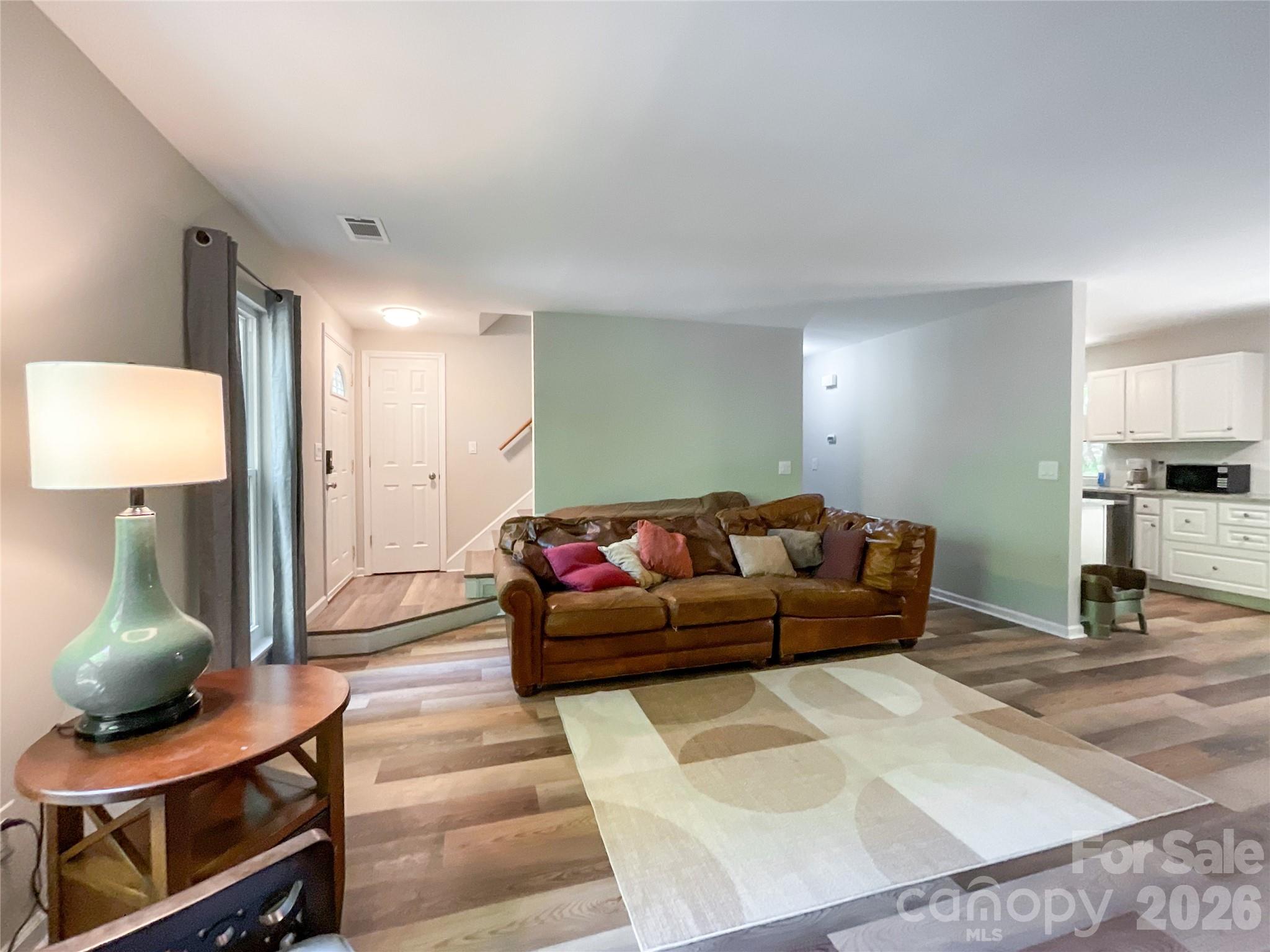 2113 Killarney Place Property Photo 4