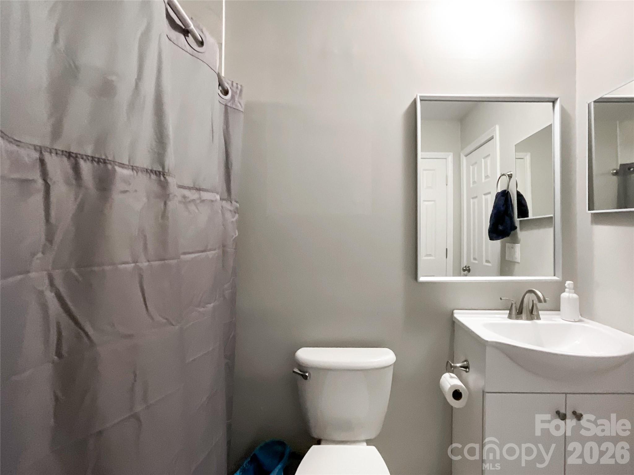 2113 Killarney Place Property Photo 10