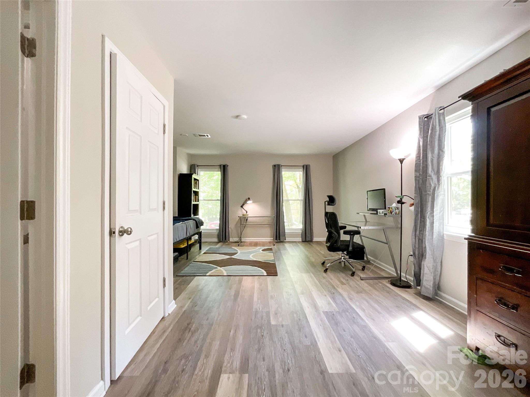 2113 Killarney Place Property Photo 13