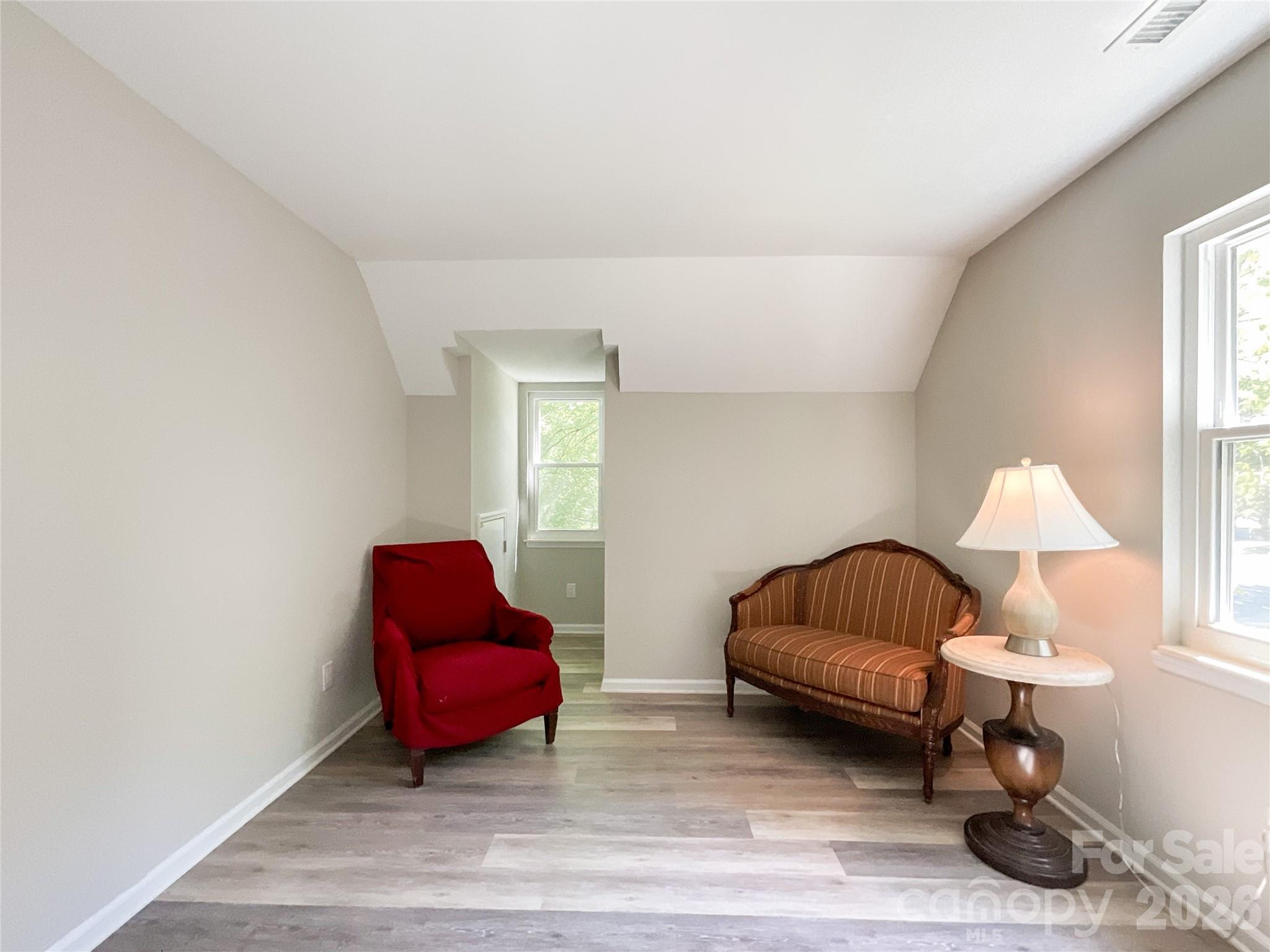 2113 Killarney Place Property Photo 16