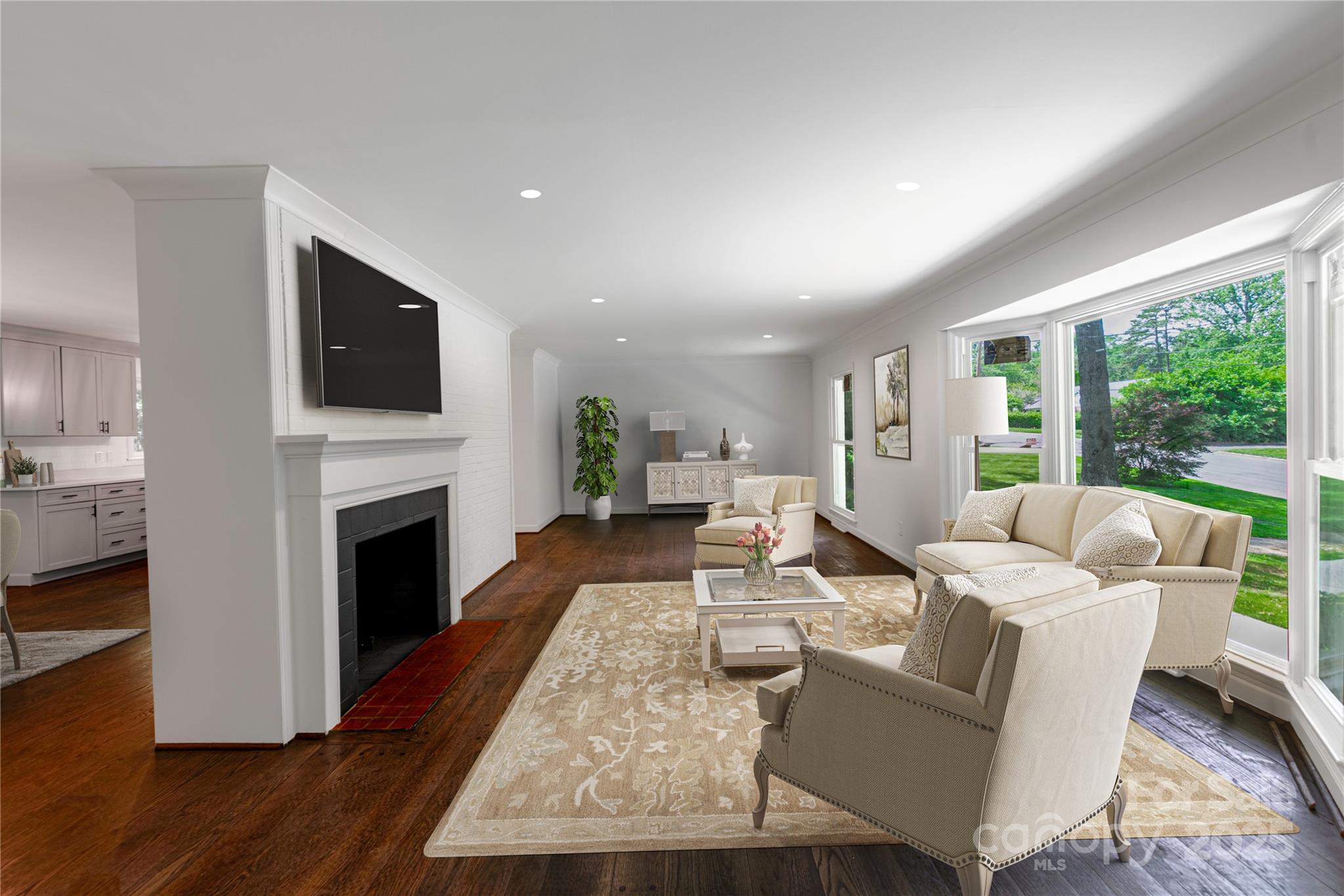 2601 Pinewood Road Property Photo 6