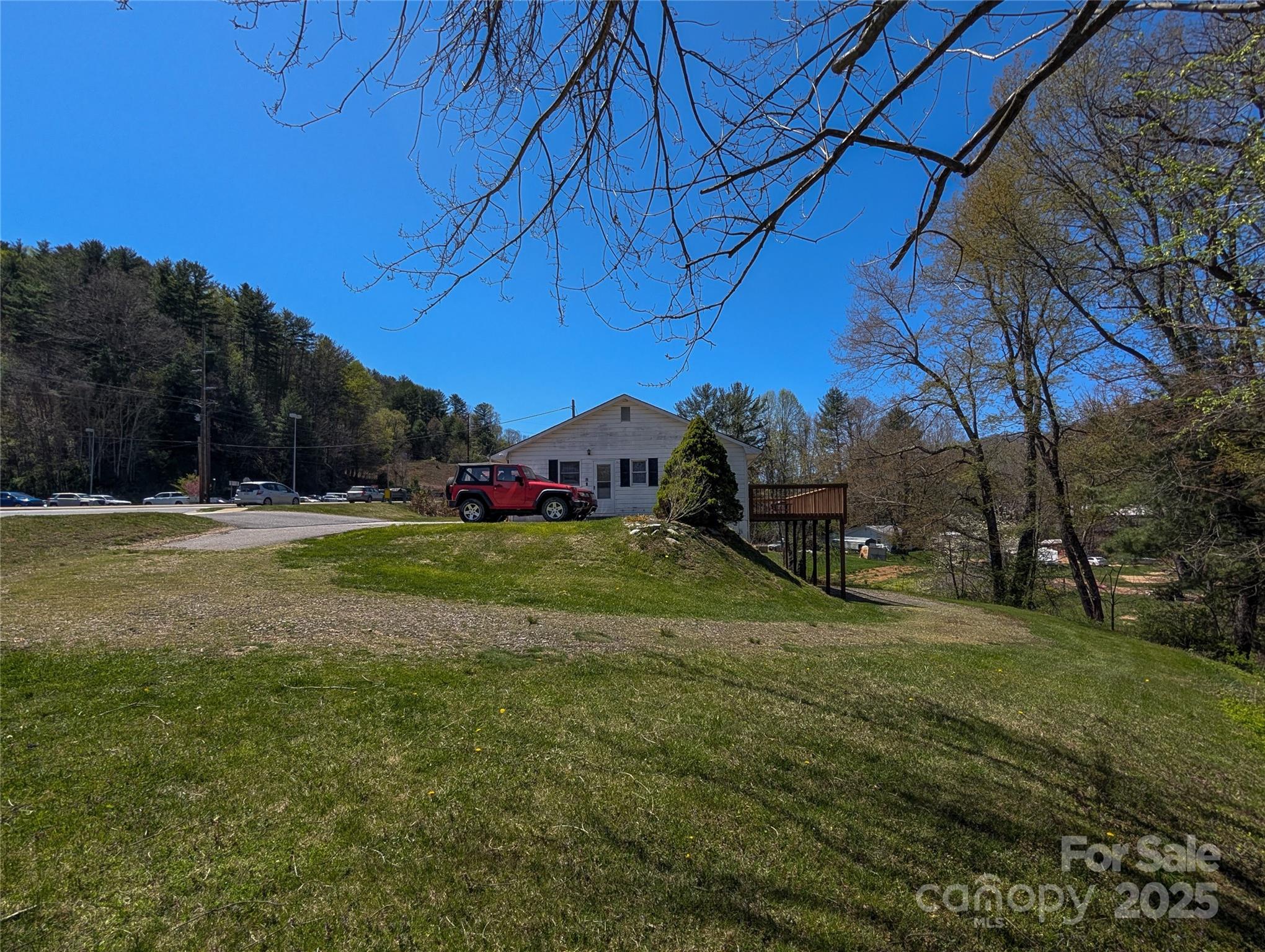 411 E Us Highway 19e Bypass Property Photo 12