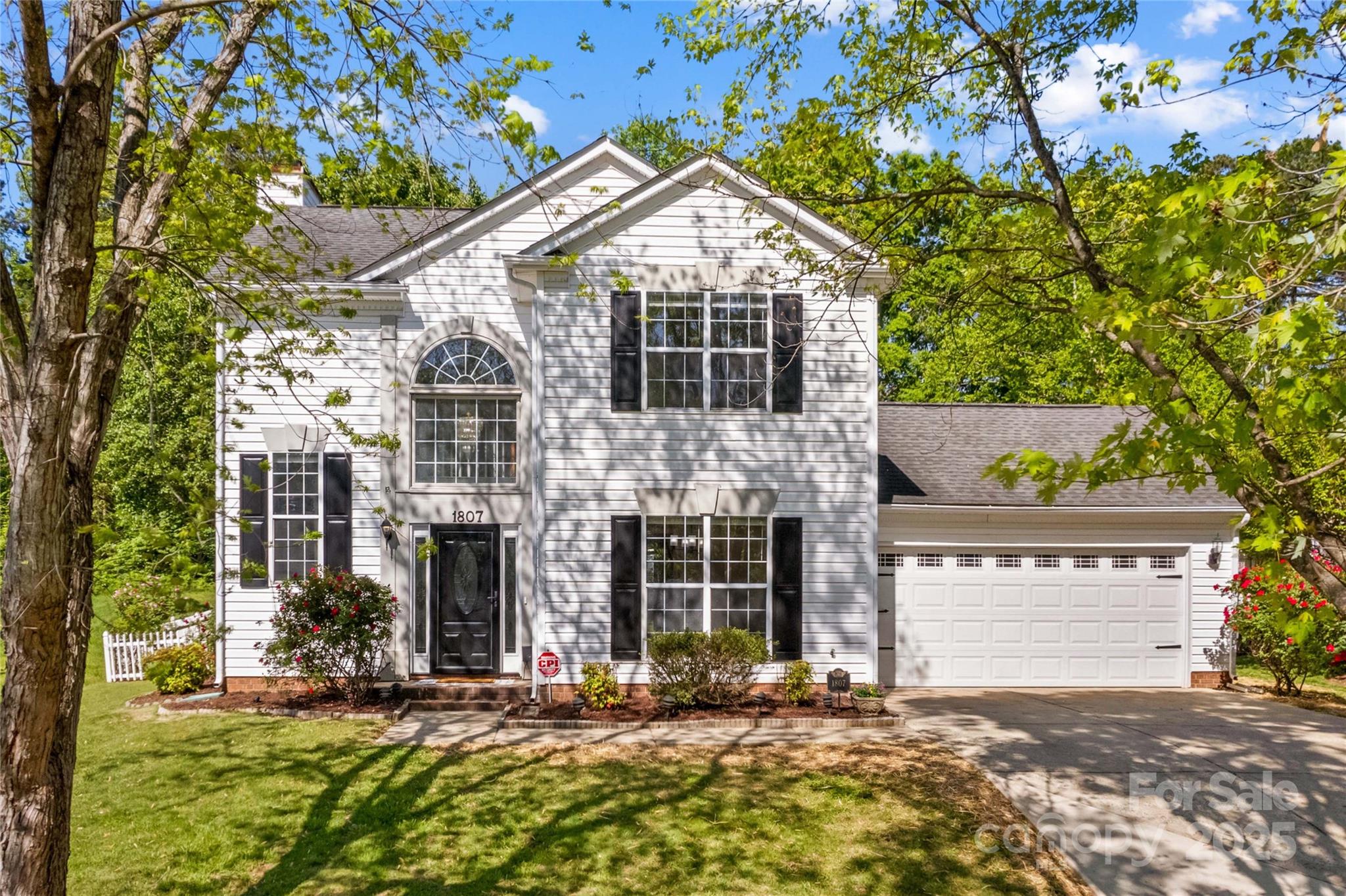 1807 Sugar Hollow Drive Property Photo