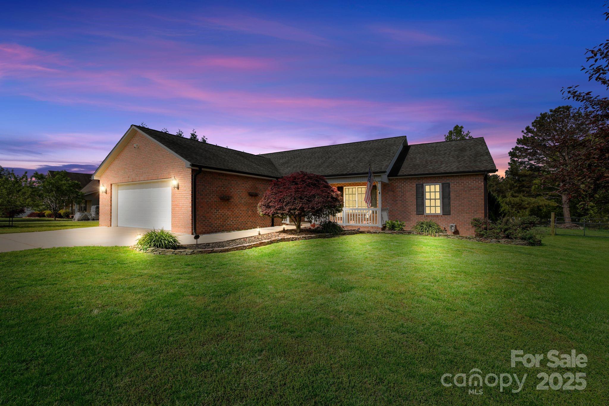 131 Fieldhaven Place Property Photo 1