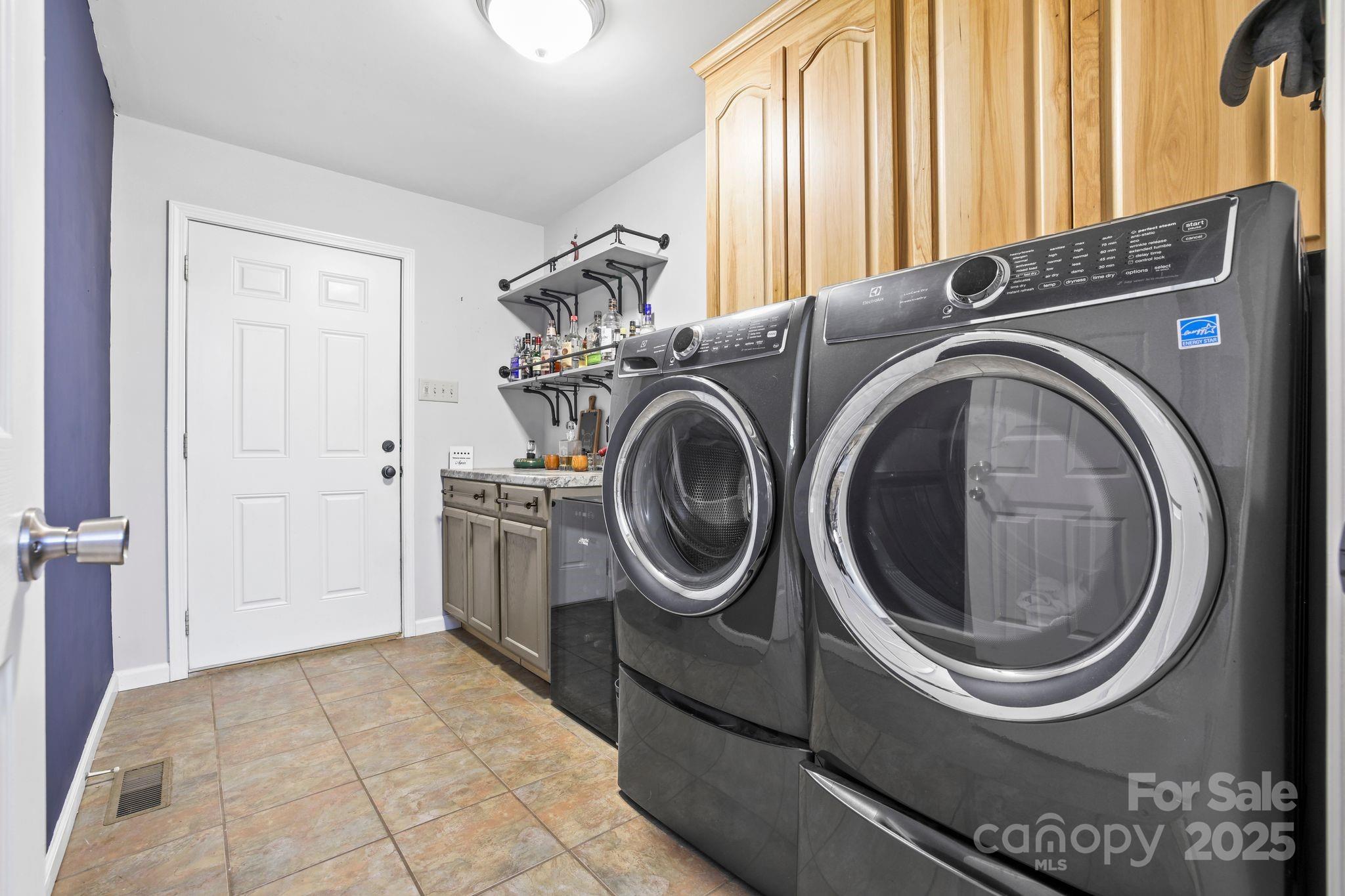 131 Fieldhaven Place Property Photo 18