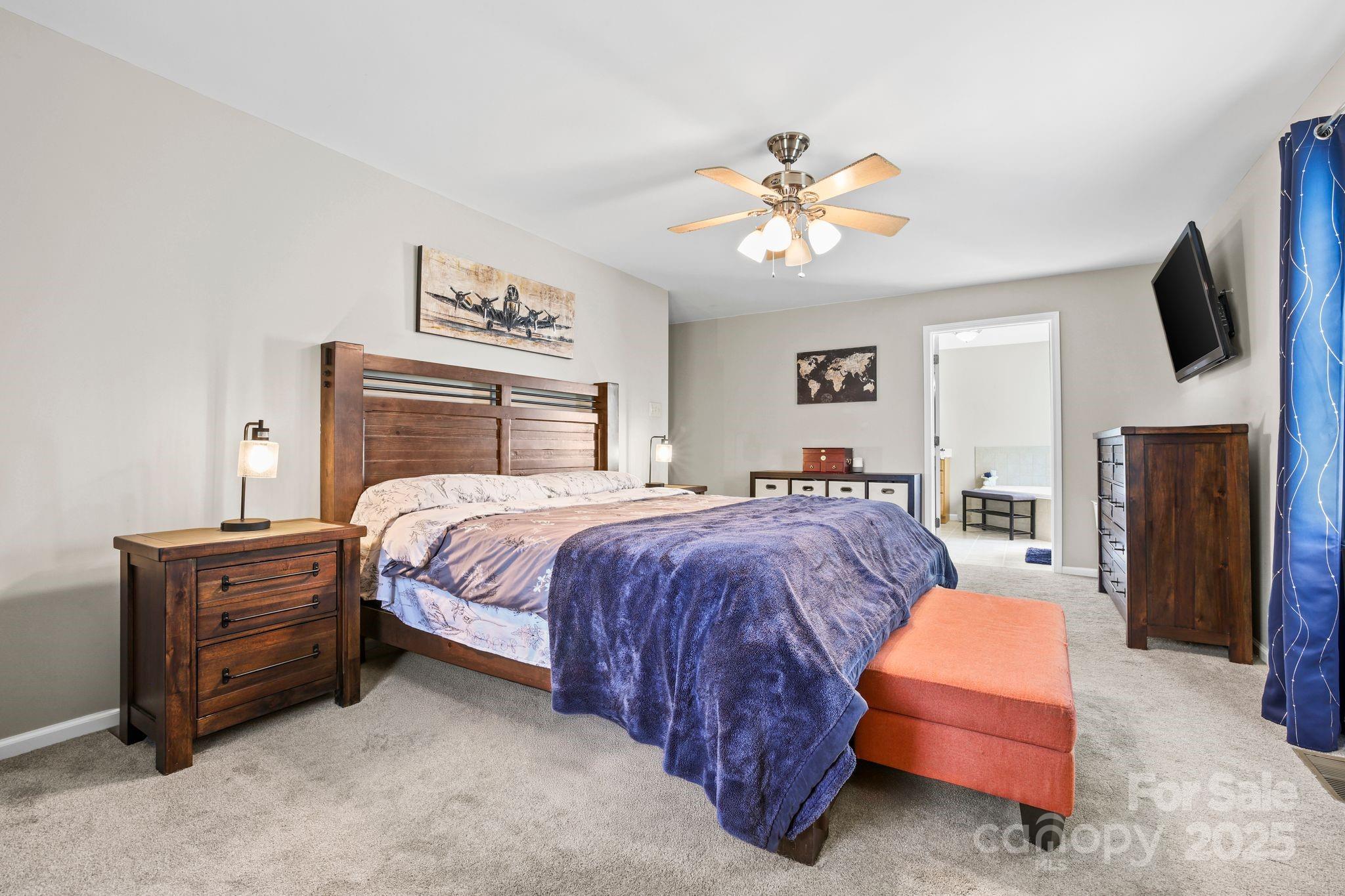 131 Fieldhaven Place Property Photo 21
