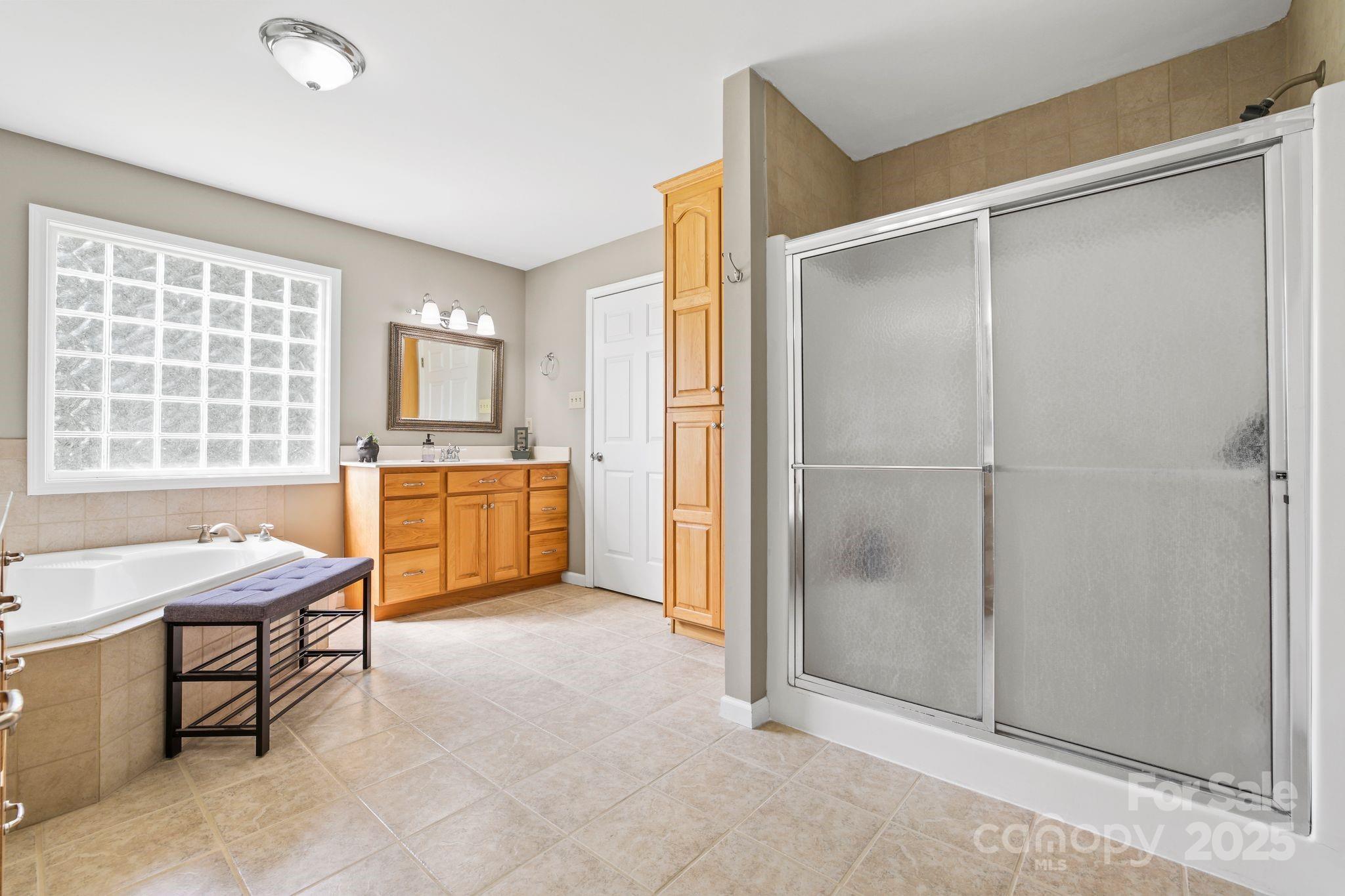 131 Fieldhaven Place Property Photo 23