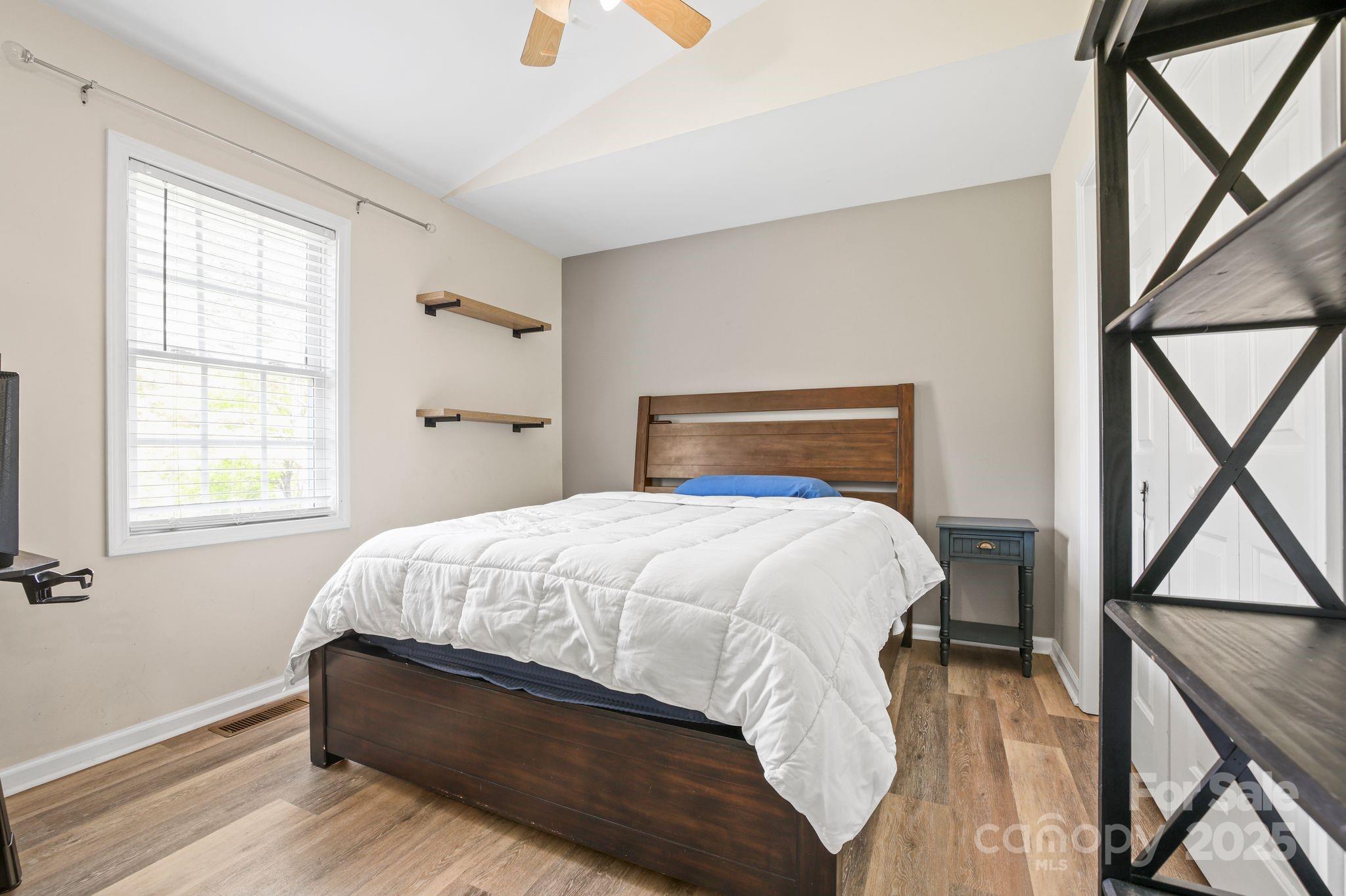 131 Fieldhaven Place Property Photo 24