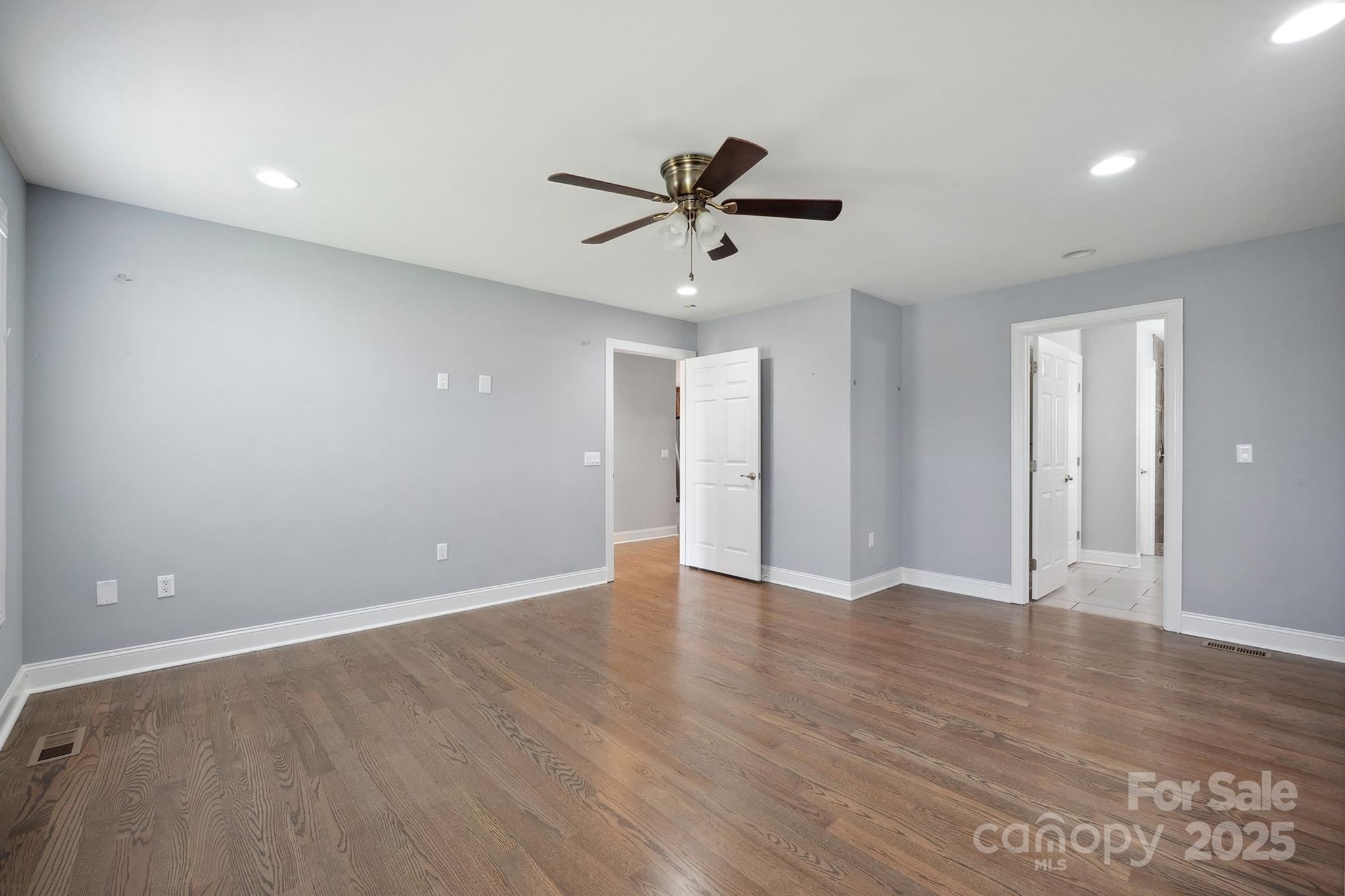 1592 Farmington Hills Drive Property Photo 15