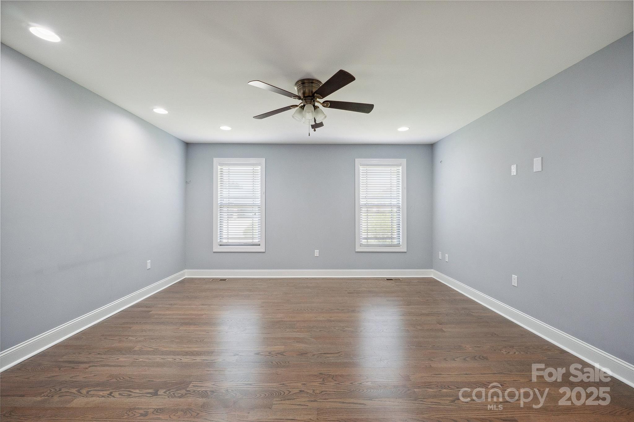 1592 Farmington Hills Drive Property Photo 16