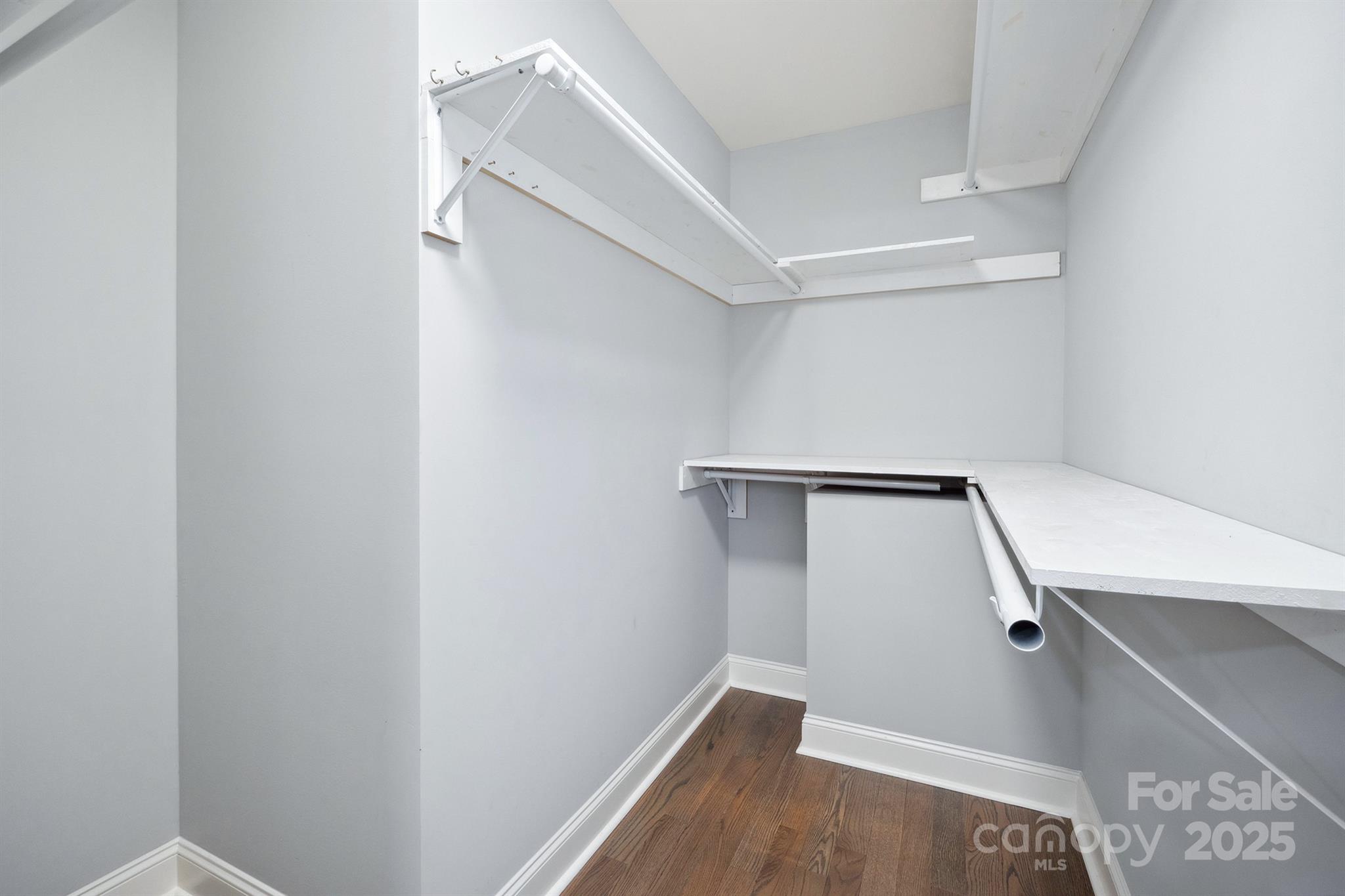 1592 Farmington Hills Drive Property Photo 18