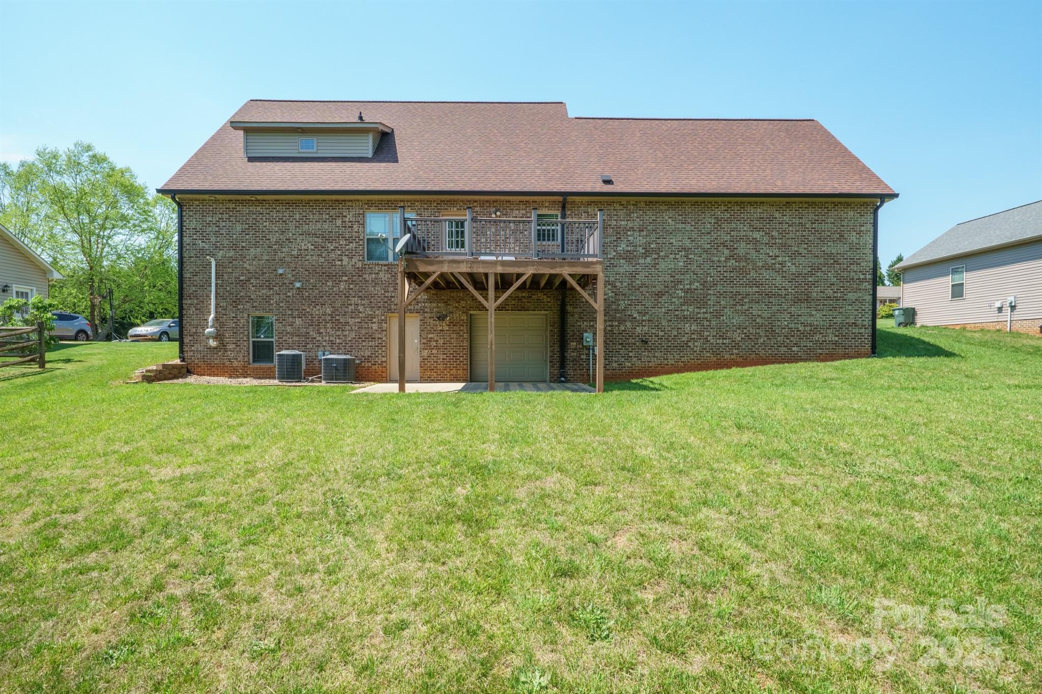 1592 Farmington Hills Drive Property Photo 33