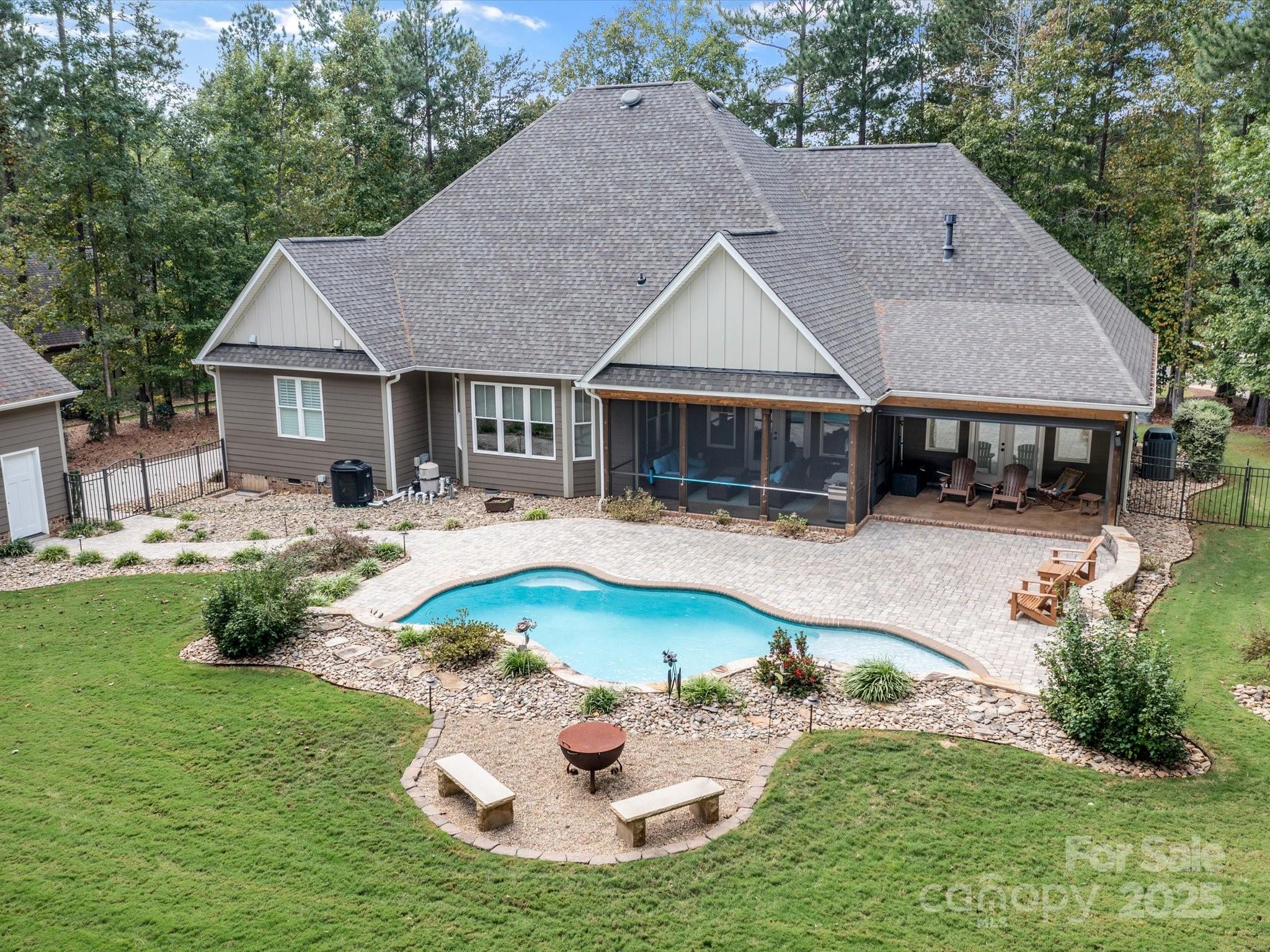 7181 Windy Ridge Drive Property Photo