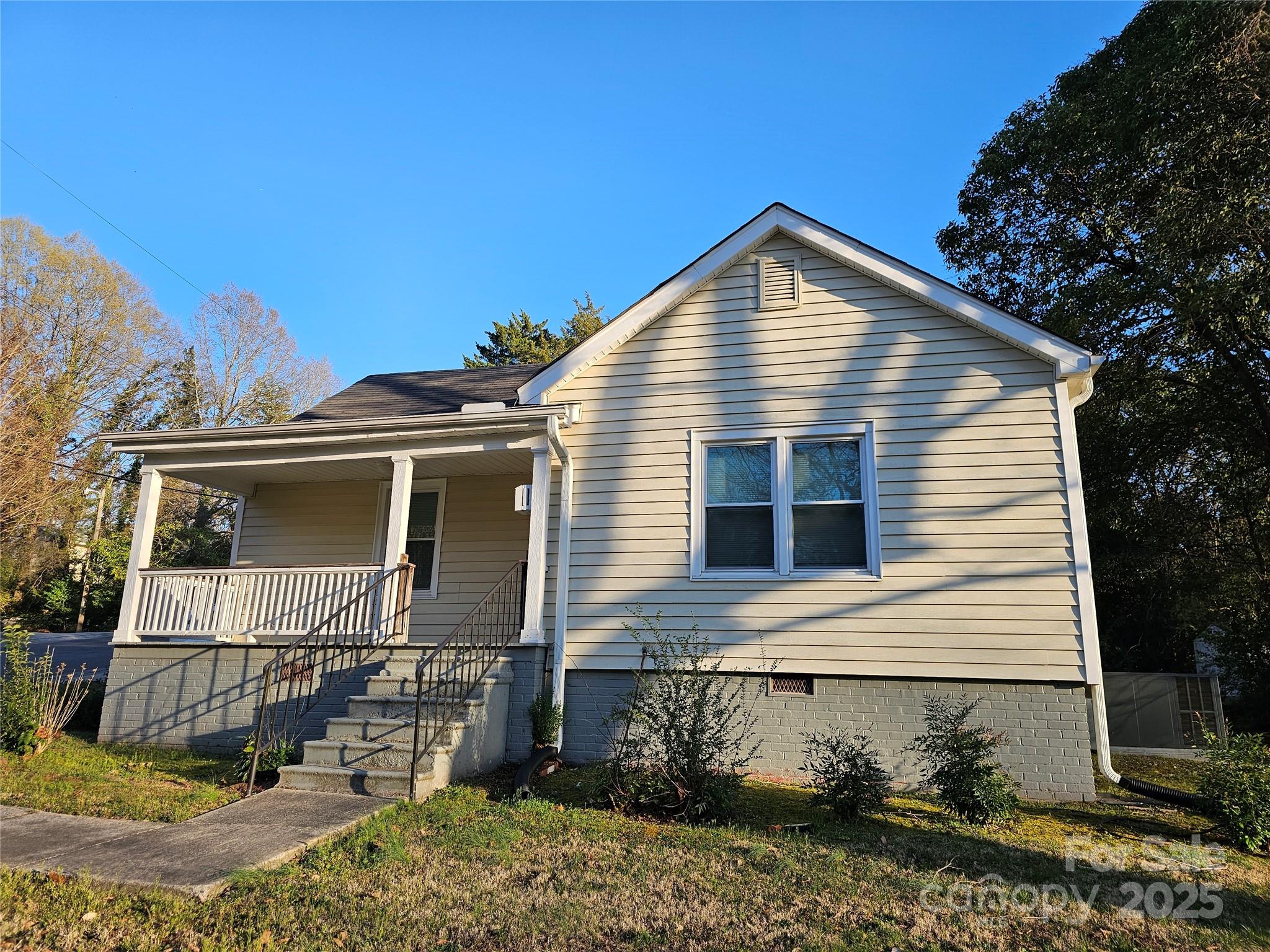 83 Tribune Avenue Property Photo
