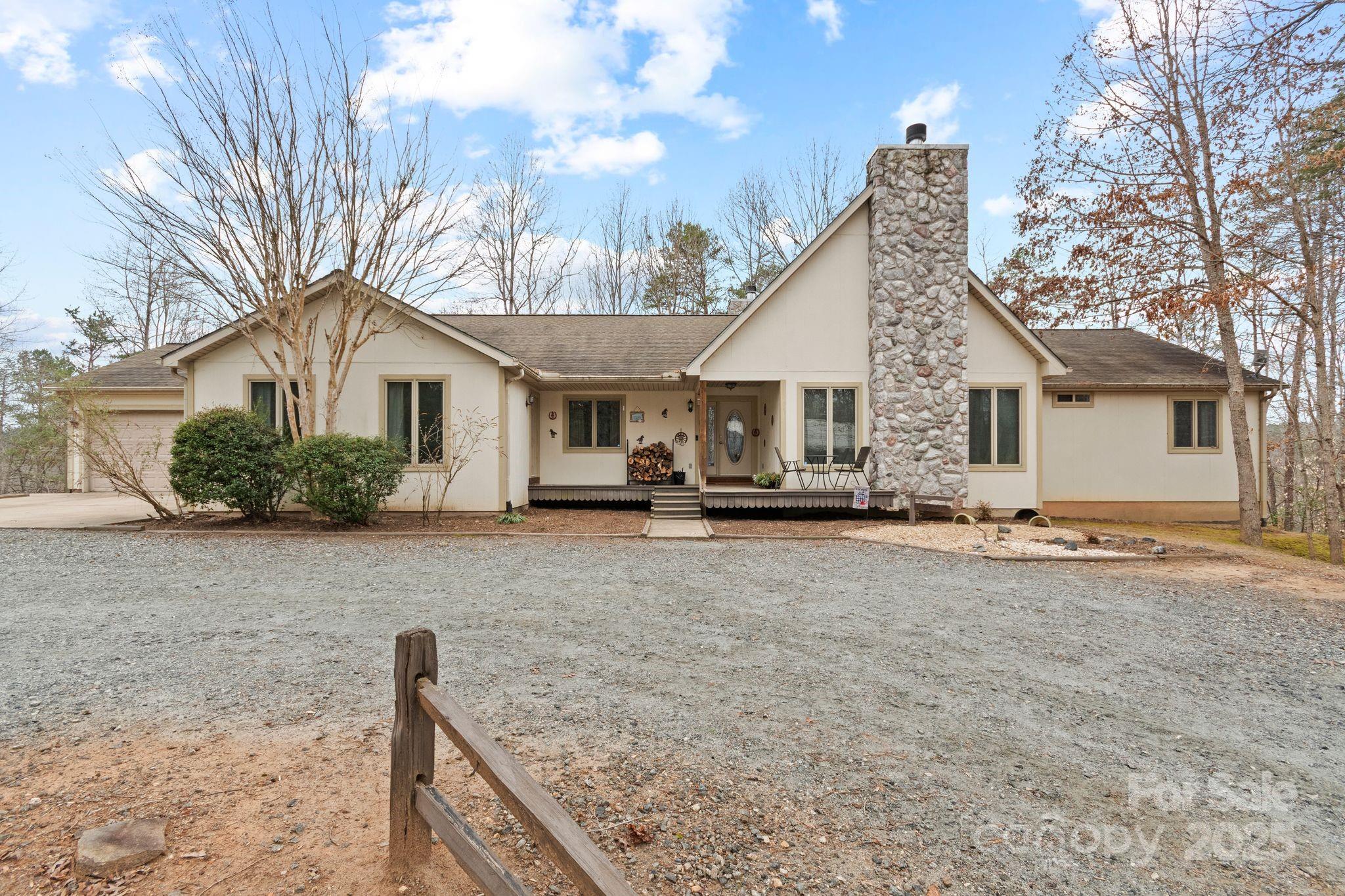 3670 Maple Creek Road Property Photo