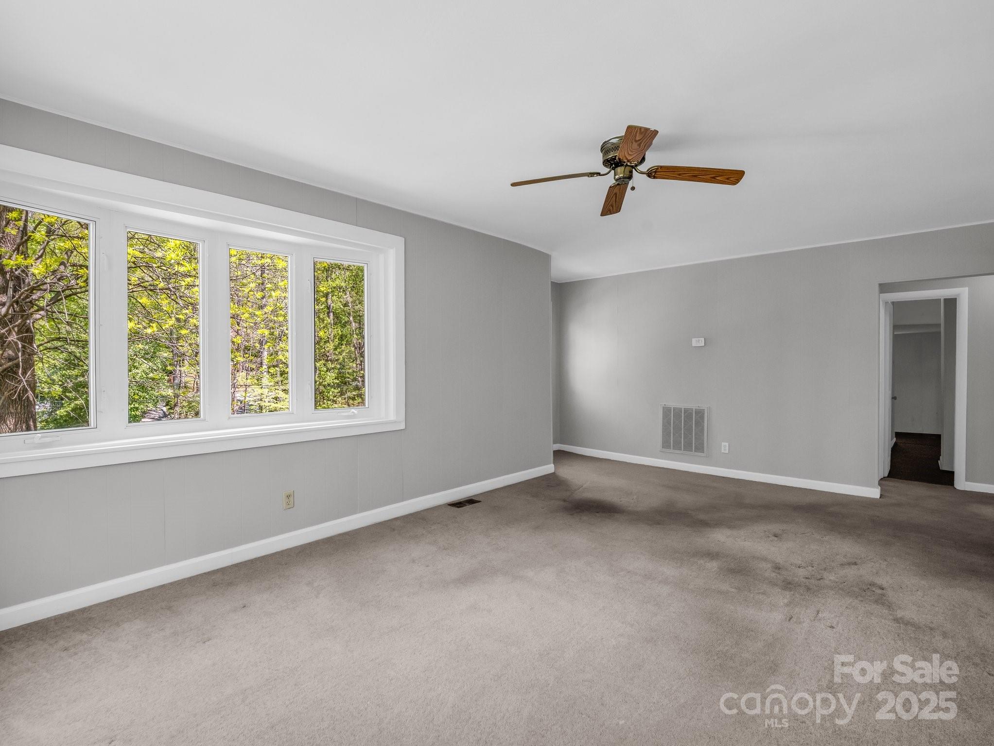 128 Washburn Road Property Photo 7