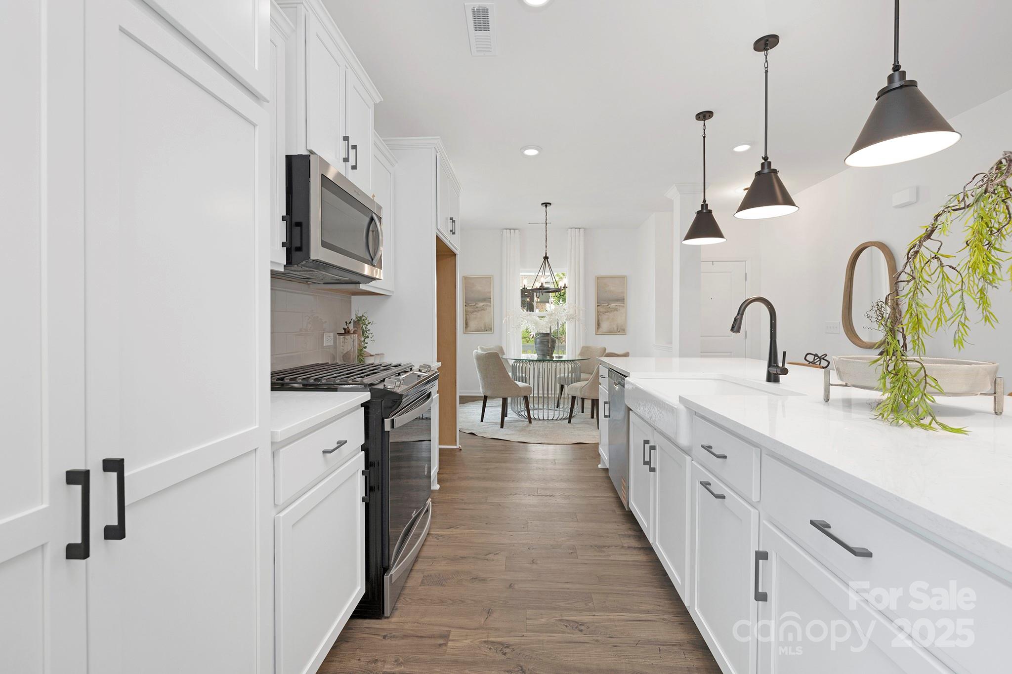 24558 Blue Heron Circle 402 Property Photo 7