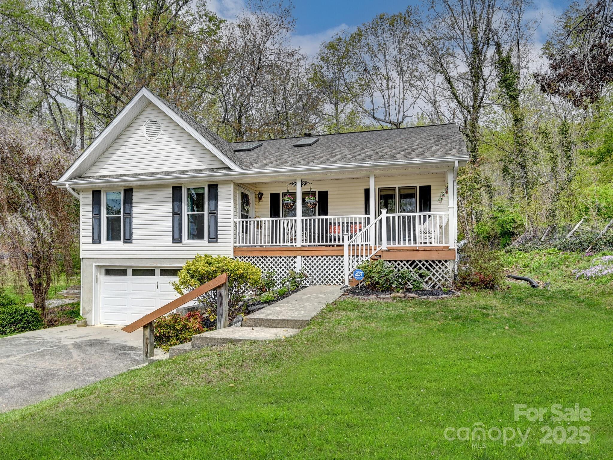 417 Royal Pines Drive Property Photo