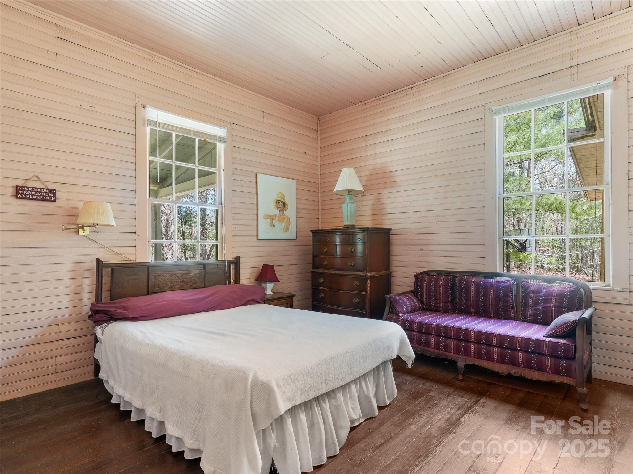 443 Shand Street Property Photo 17