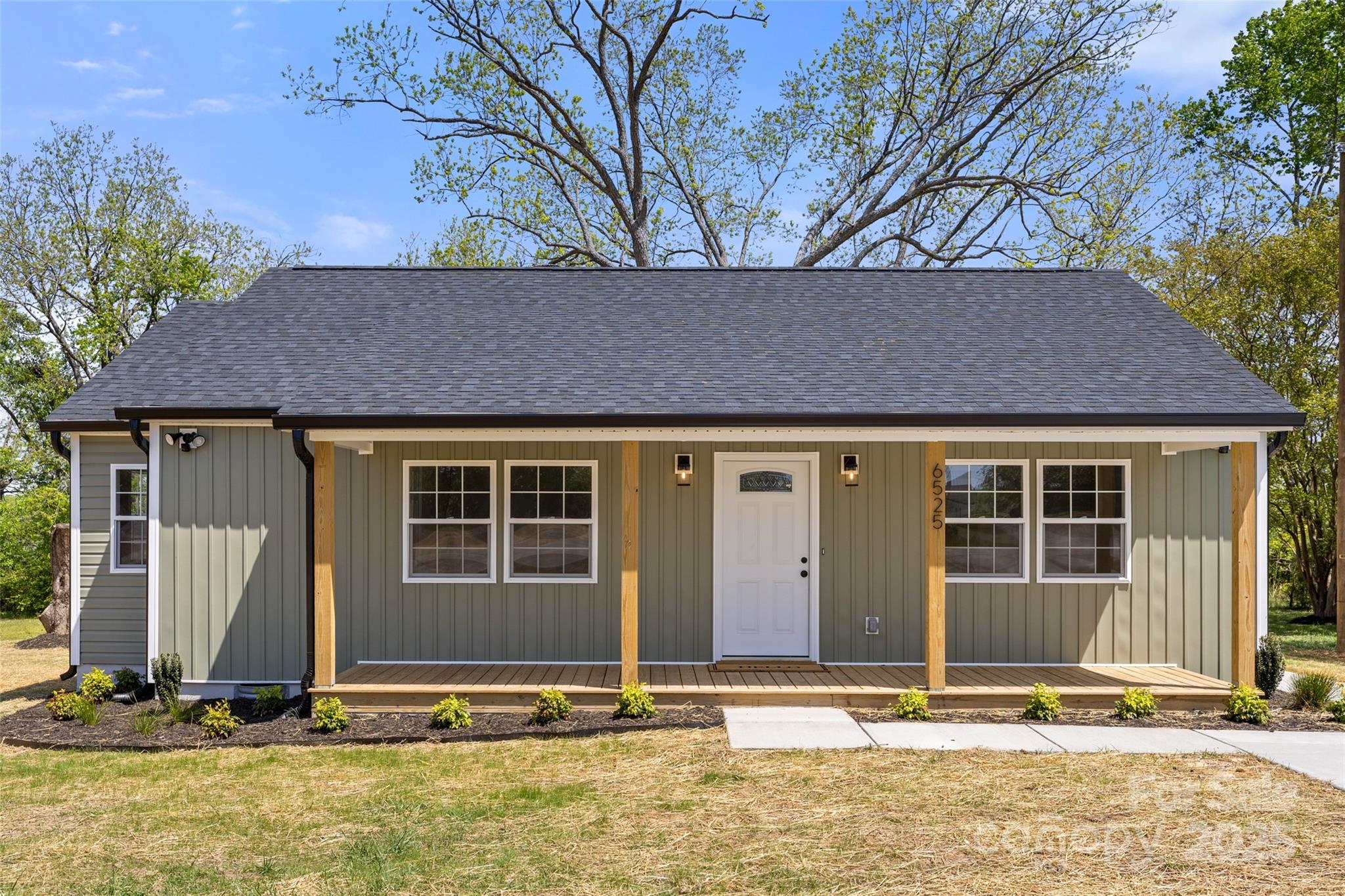 6525 Kershaw Camden Highway Property Photo