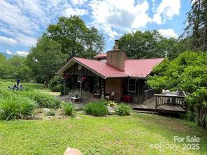 9405 Nc 261 Highway Property Photo