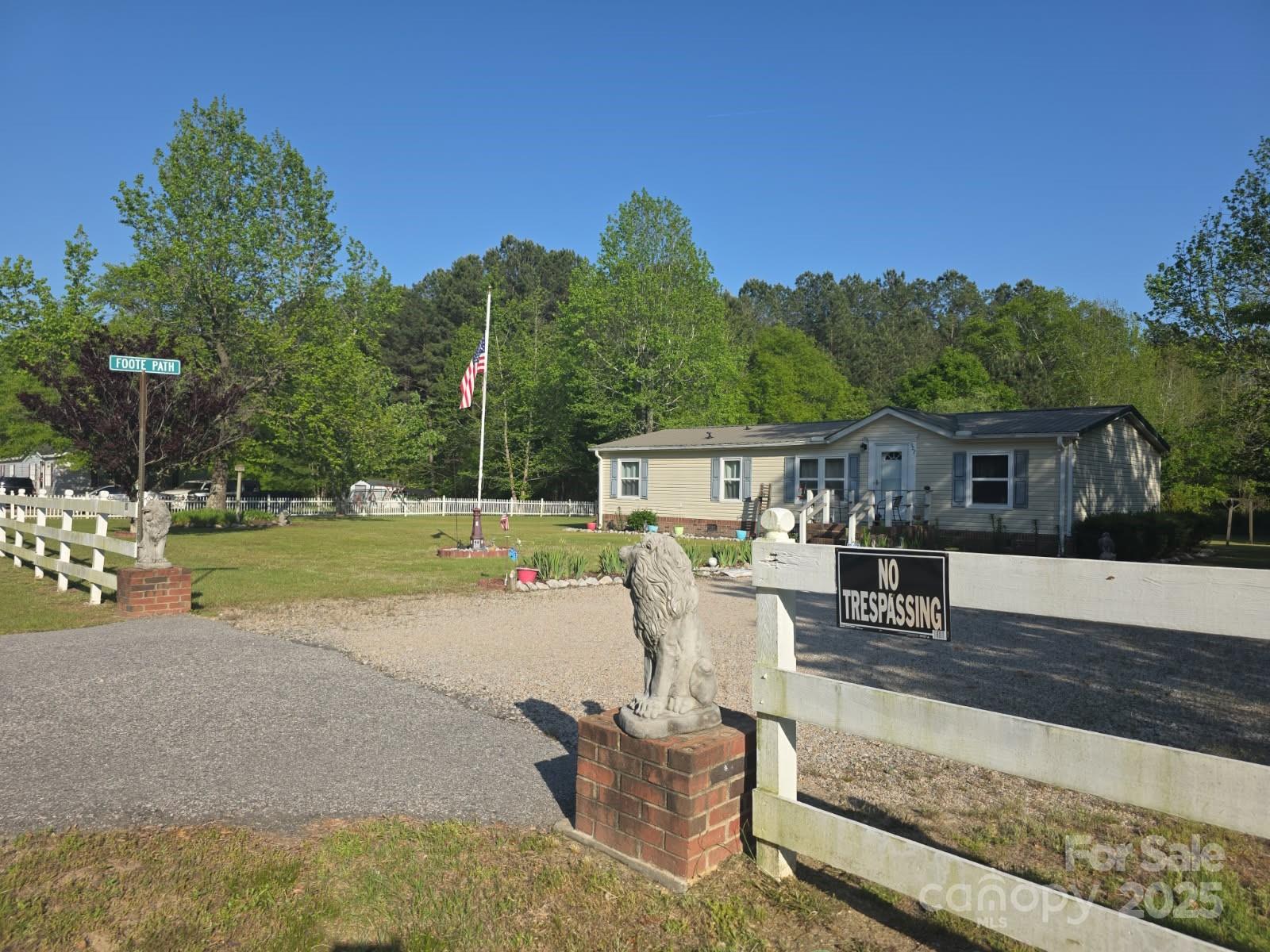 927 Miles Road Property Photo
