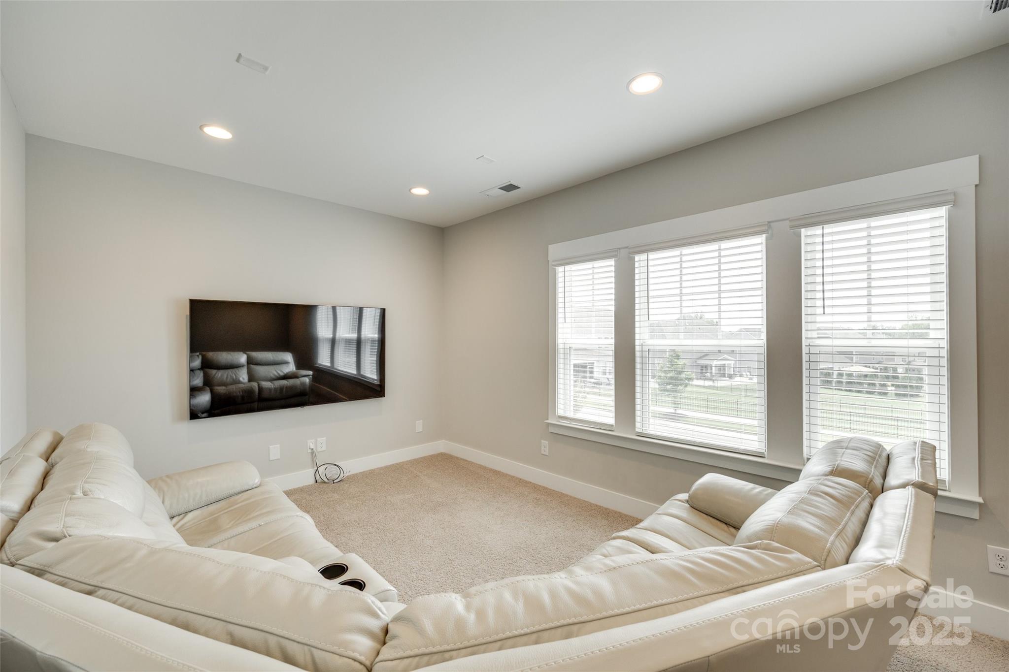15312 Ravenall Drive Property Photo 16